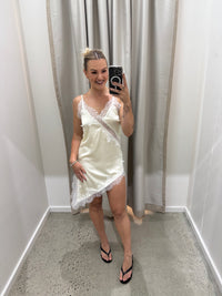 BY FRANKIE / LEMON LACE DRESS / 730-2