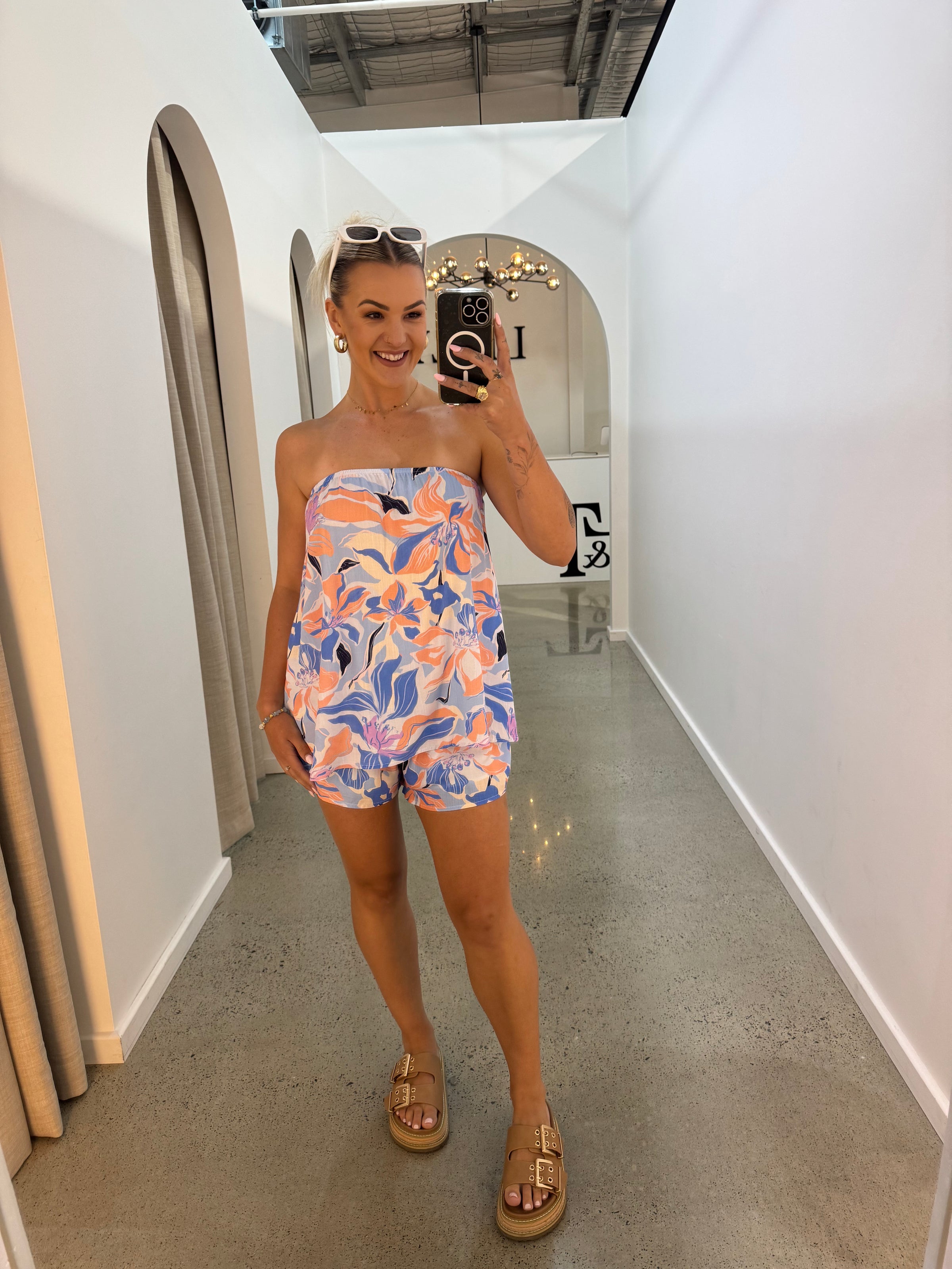 BY FRANKIE / FLORAL STRAPLESS SHORTS / 739-16