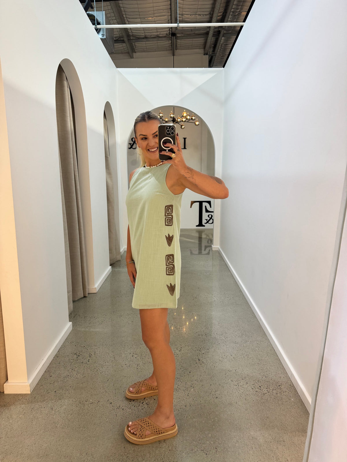 BY FRANKIE / SAGE CHOC PANEL SHIFT DRESS
