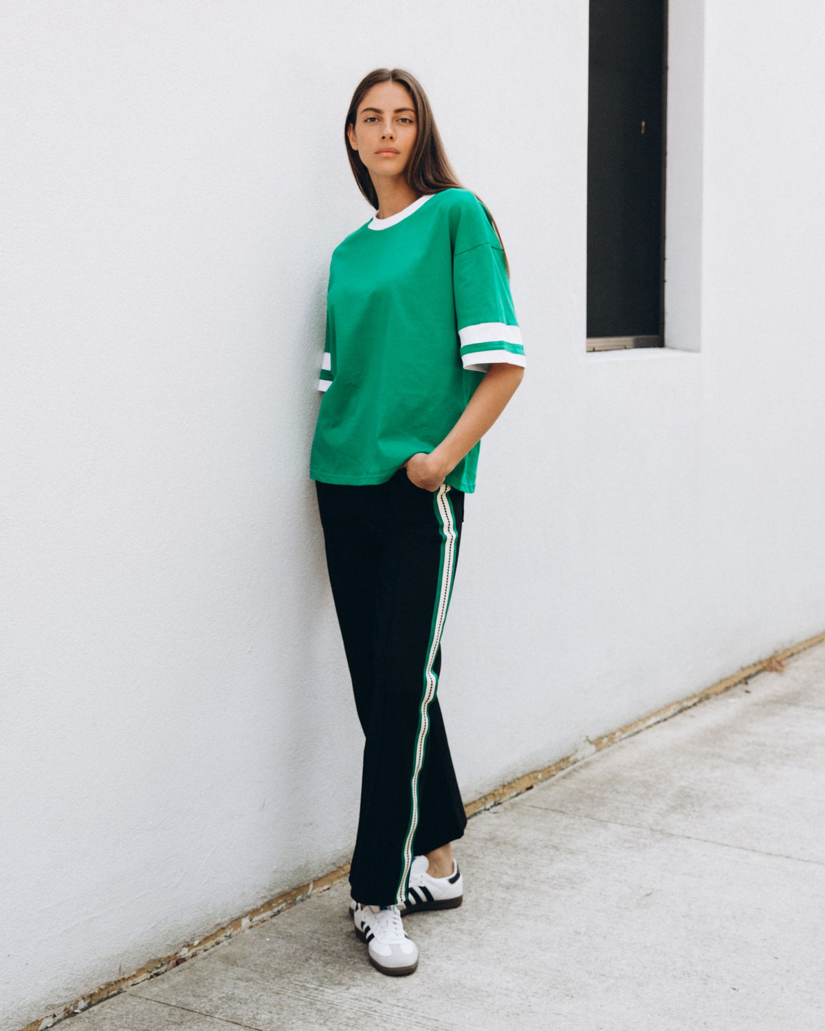 EBBY & I / SORORITY TEE /  GREEN  / VV11032