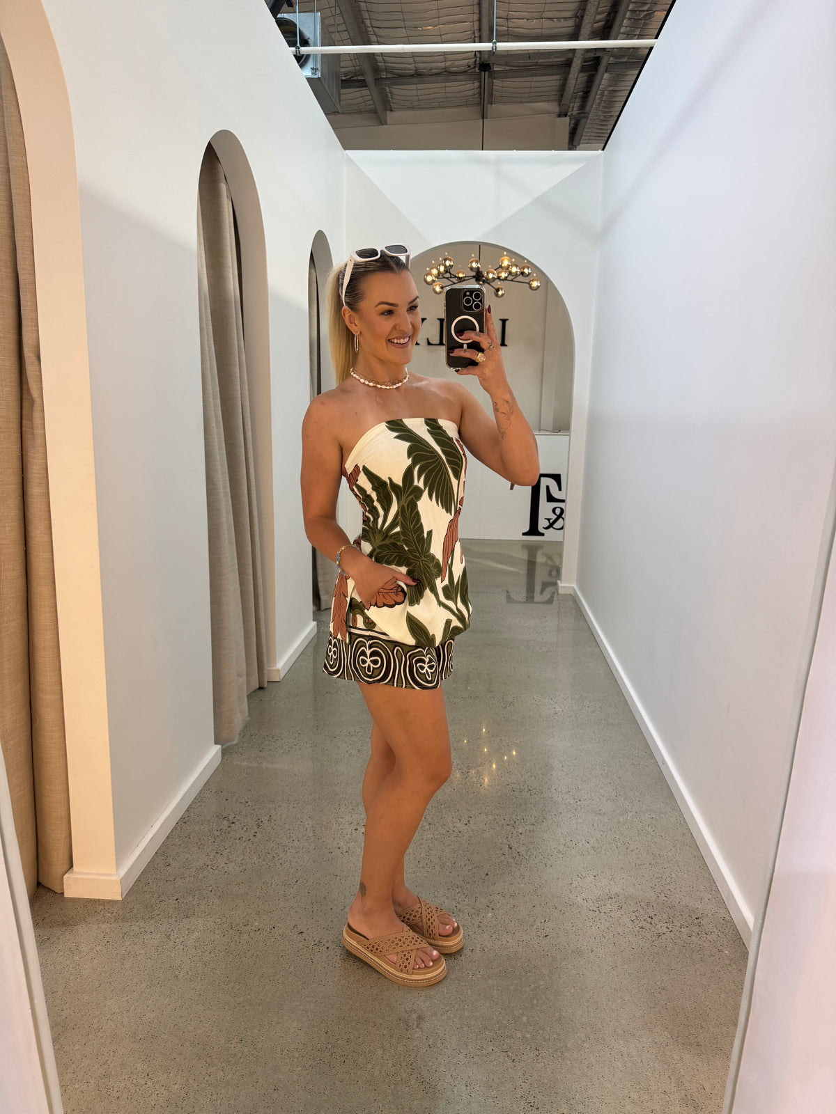 BY FRANKIE / GREEN PALM SHORTS / 503-6