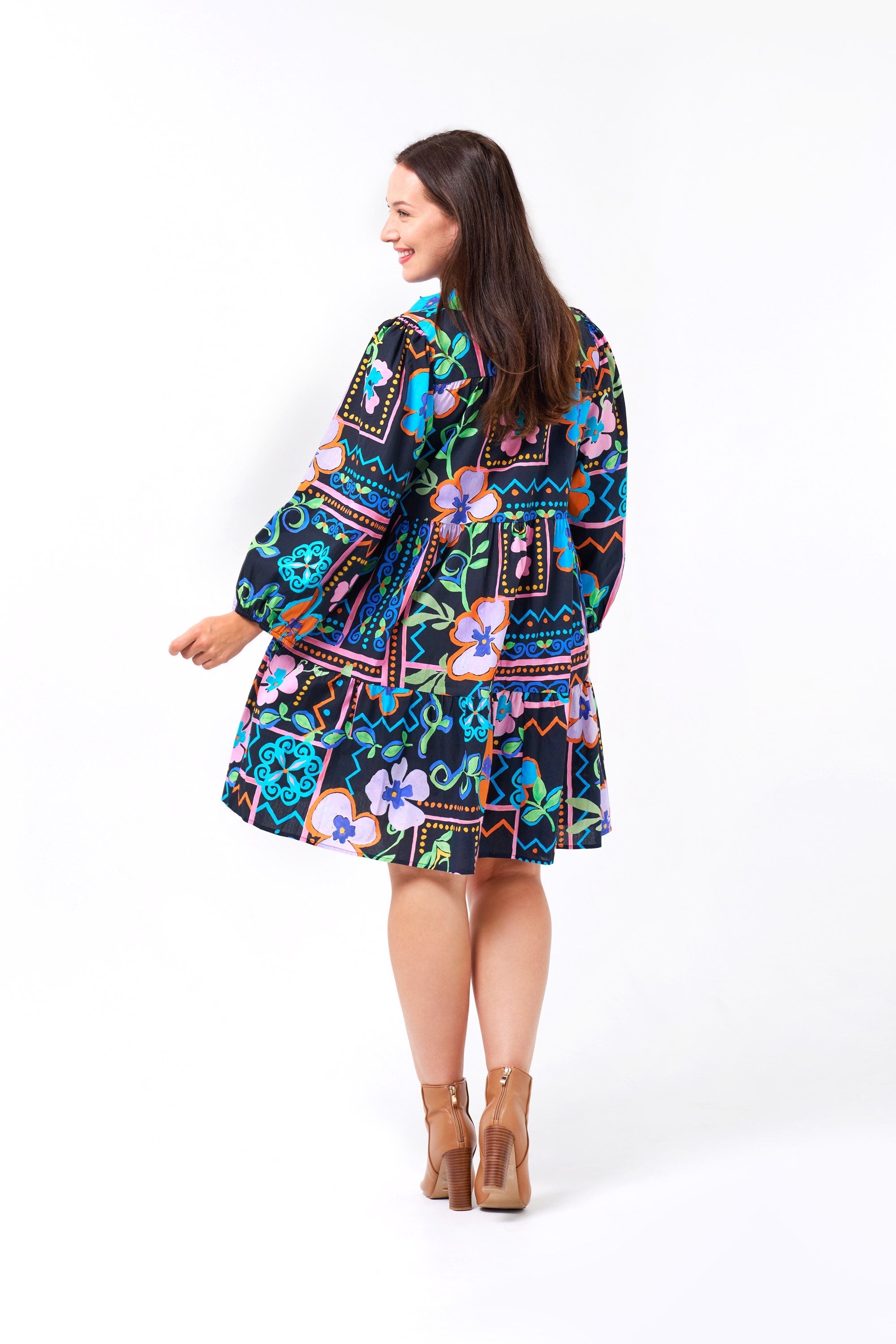 Faith knee length Dress