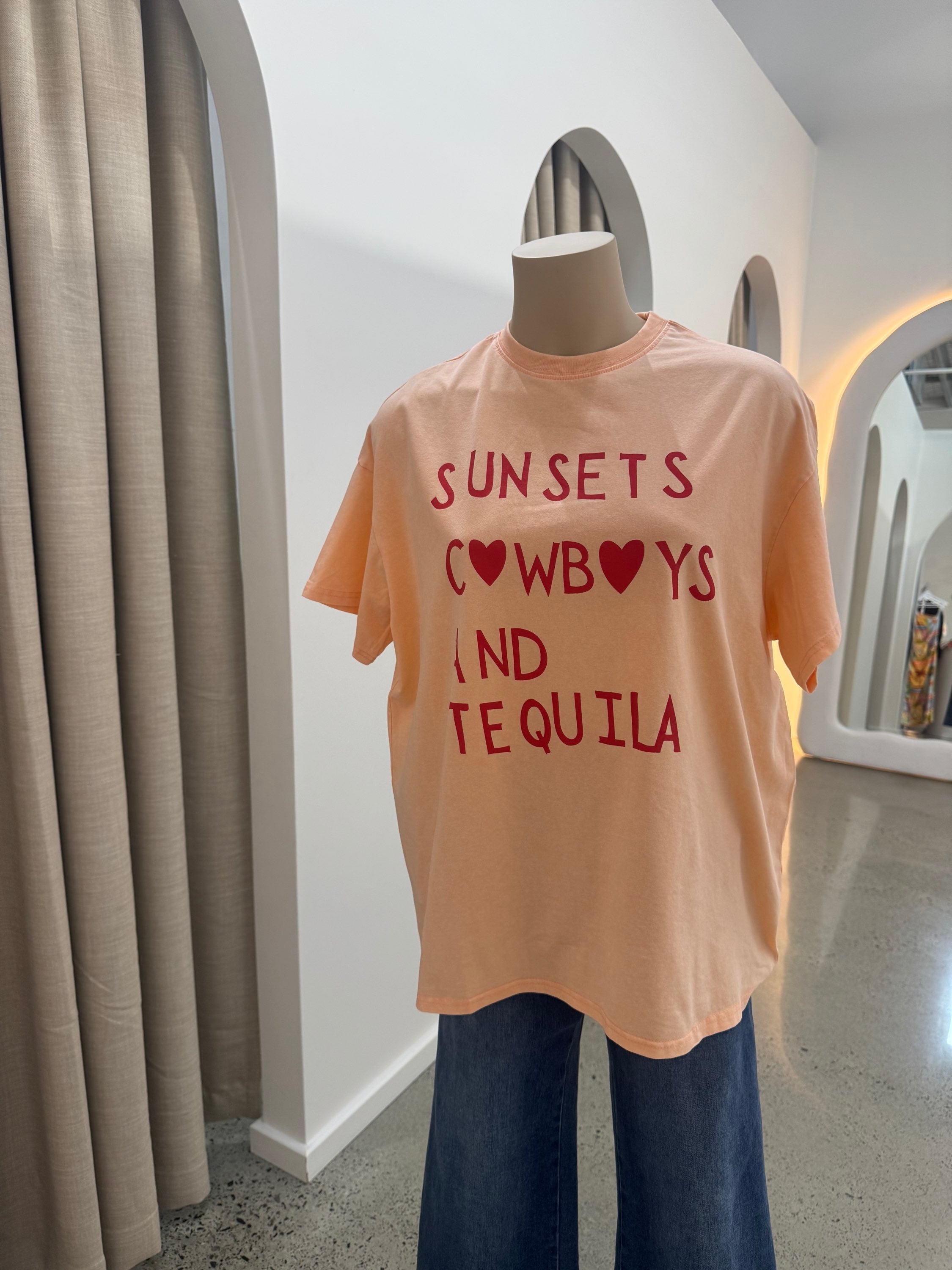 BY FRANKIE / SUN SETS COWBOYS AND TEQUILA / TEE / 460-1T