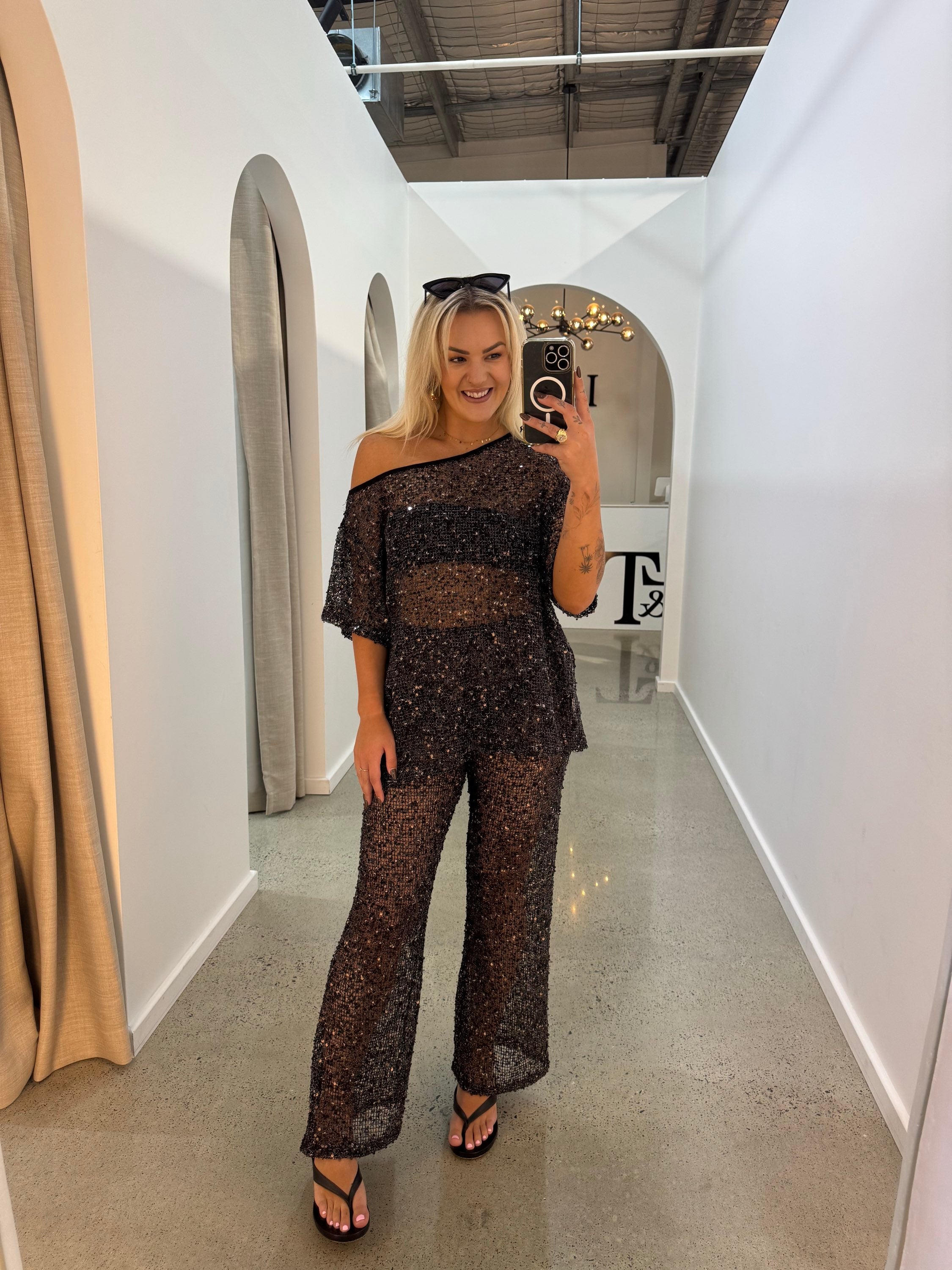 BY FRANKIE / BLACK OFF SHOULDER OVERSIZED SEQUIN TOP / 836-3