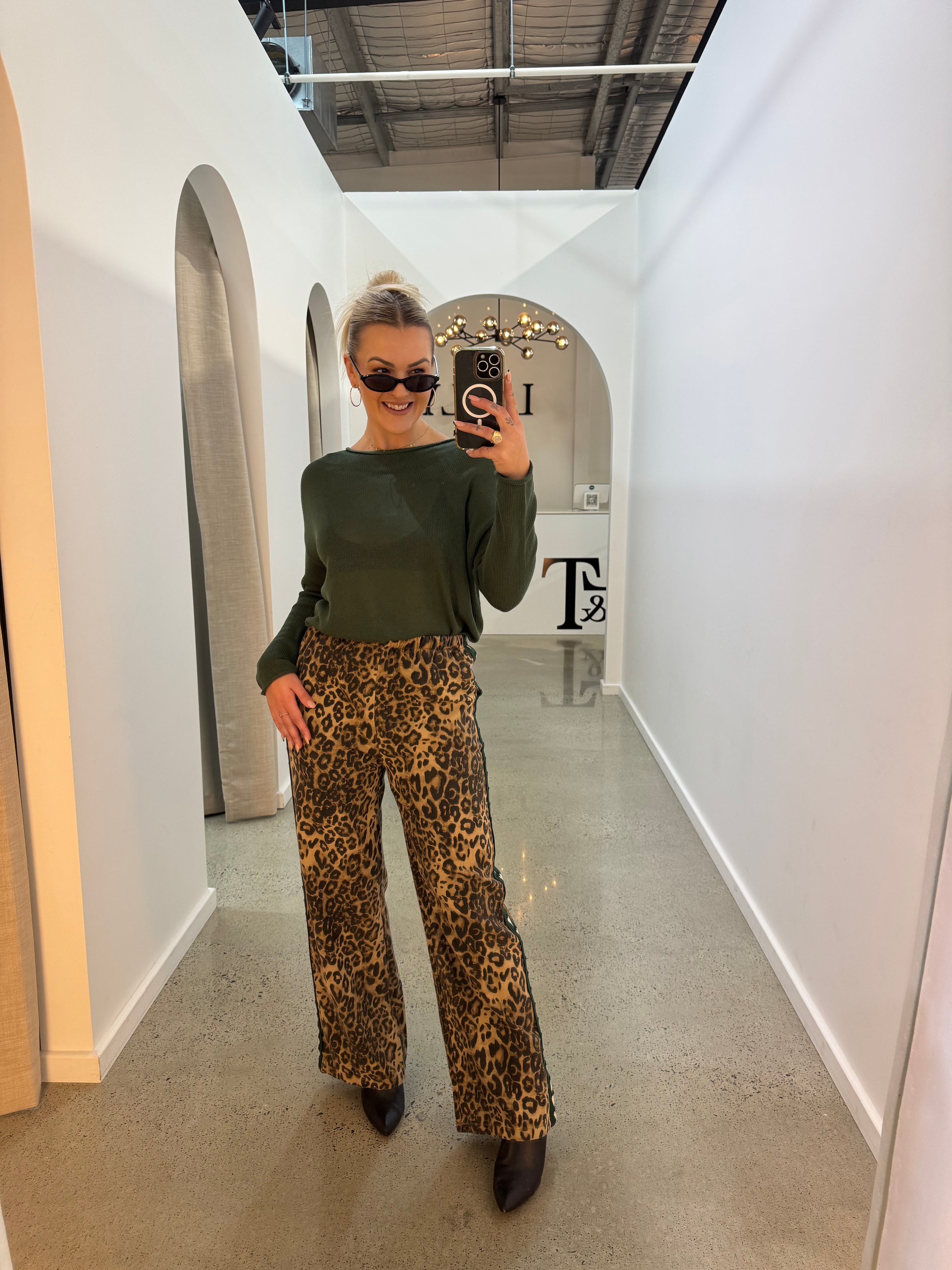 BY FRANKIE / DARK LEOPARD RACER PANTS / 526-38