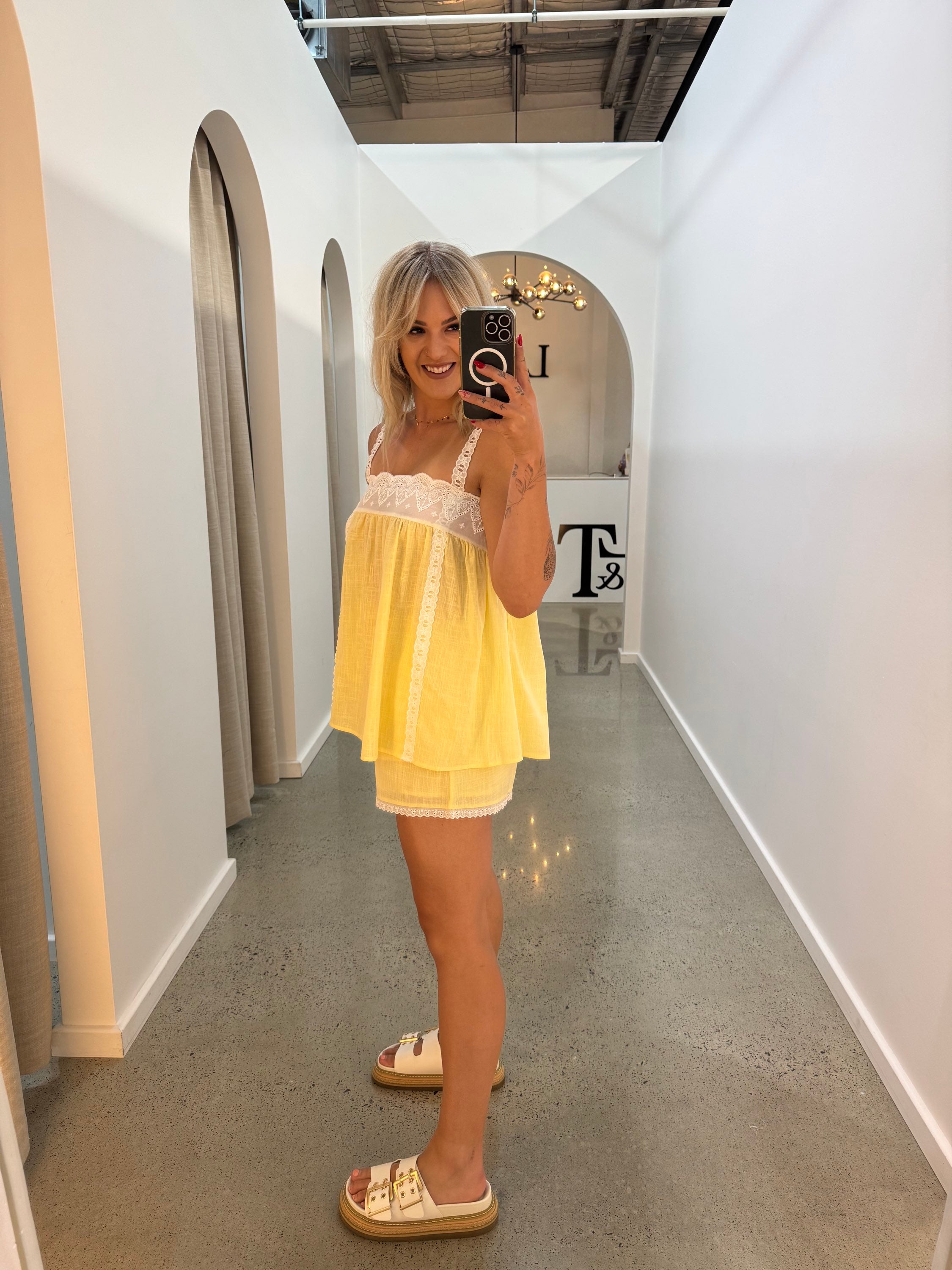 BY FRANKIE / LEMON LACE TOP / 65-1