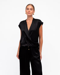 WHITE CLOSET / HERA CROSSOVER TOP / BLACK / TF10464