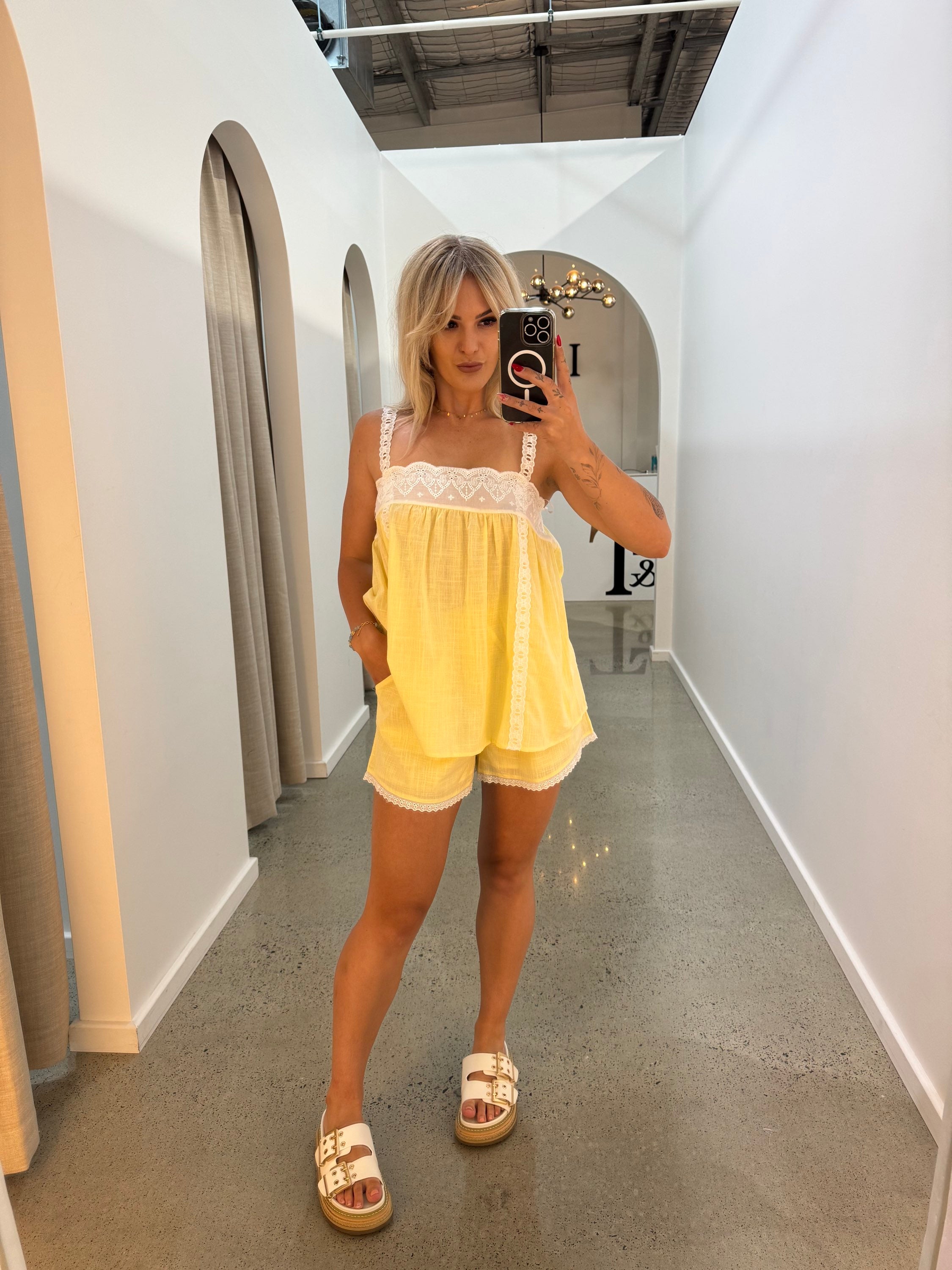 BY FRANKIE / LEMON LACE TOP / 65-1