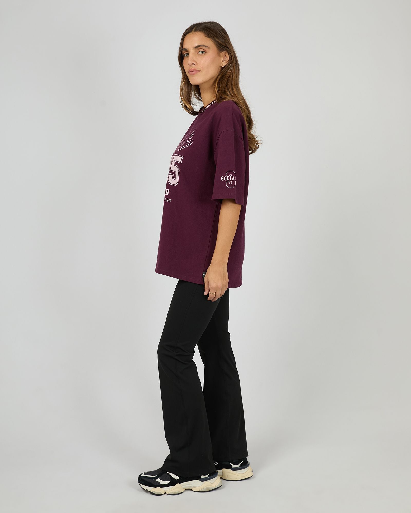 ALL ABOUT EVE / NINETY FIVE V-NECK TEE / WINE / 6477134