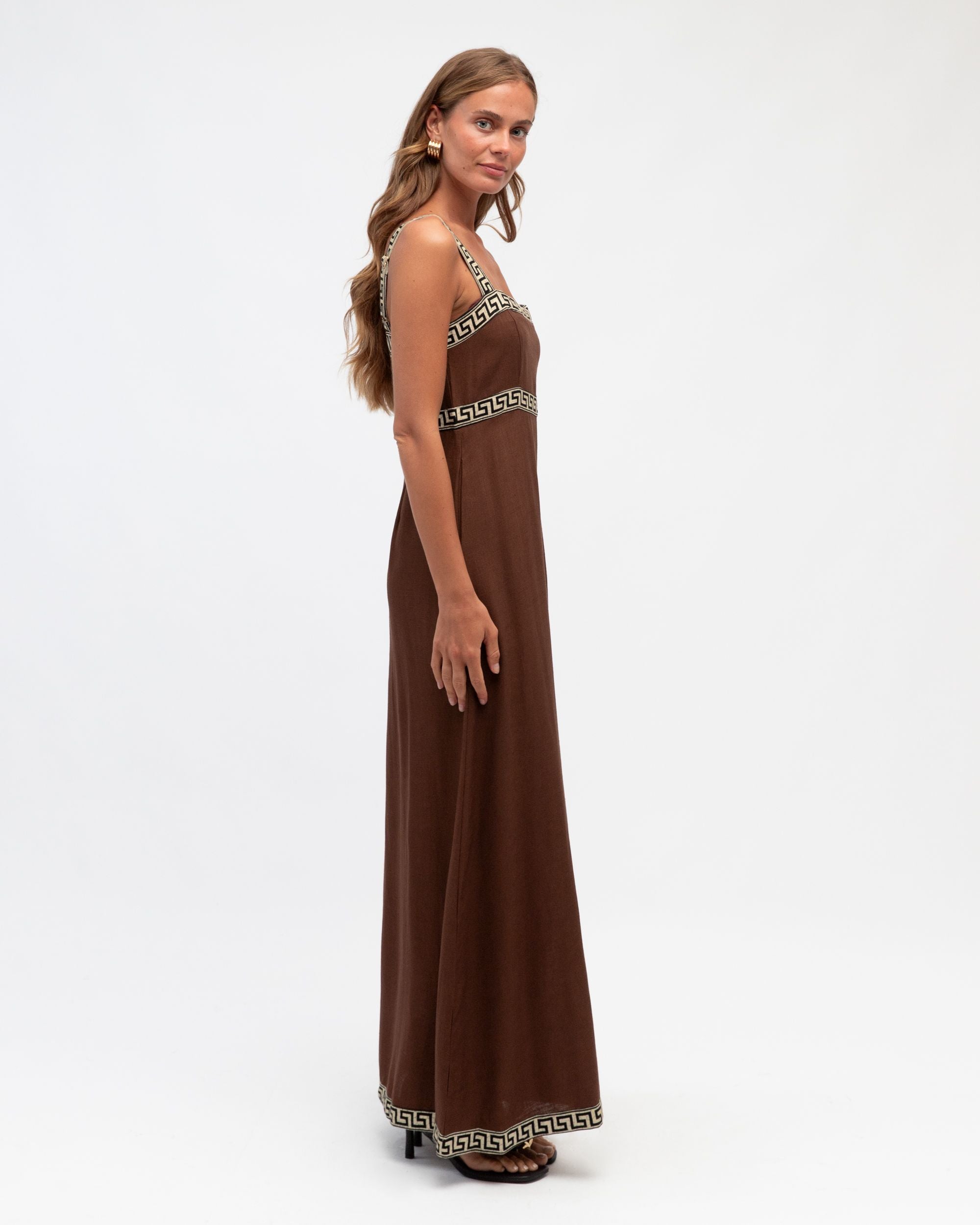 WHITE CLOSET / ATHENA MAXI DRESS / CHOCOLATE / TFE10853-2