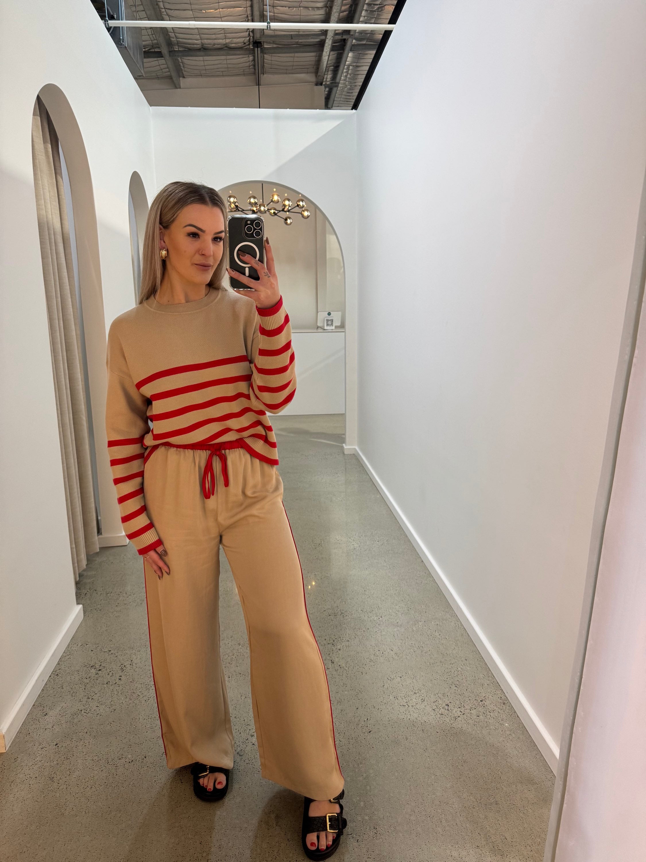 LITTLE LIES / LOTTIE TOP / OATMEAL / K25012210