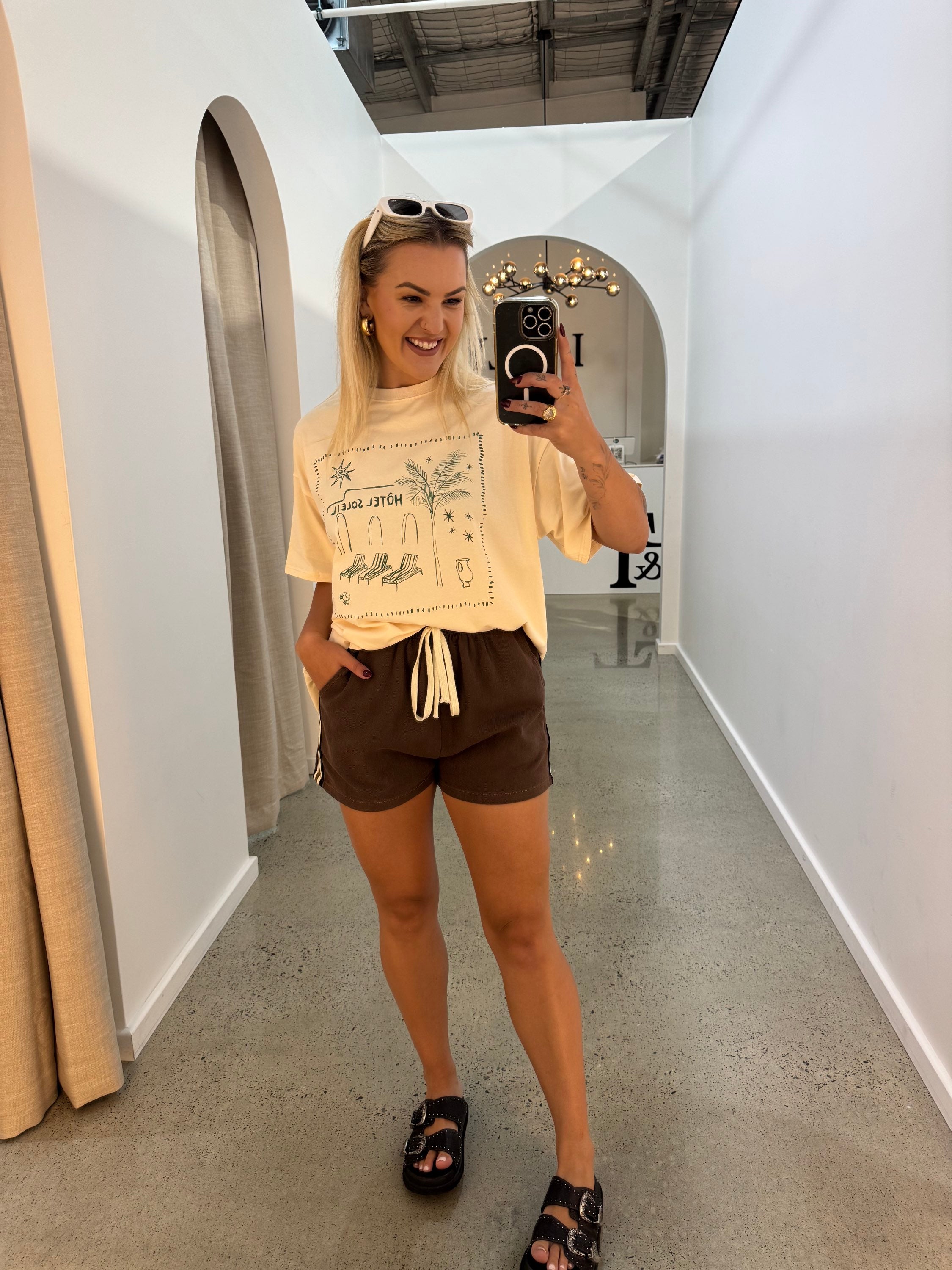 BY FRANKIE / LINE UP SHORTS / 734-8