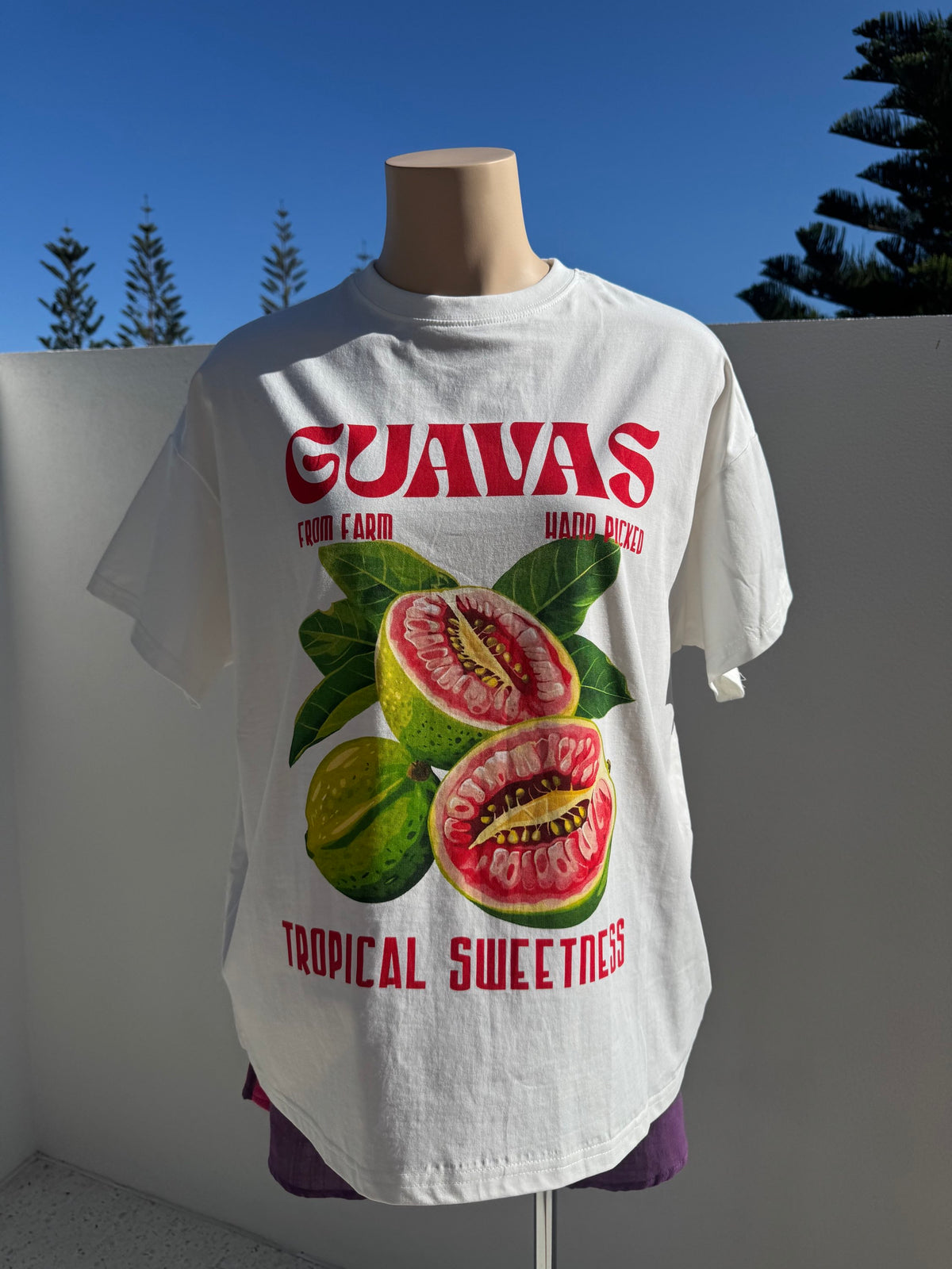 BY FRANKIE / WHITE GUAVA / TEE
