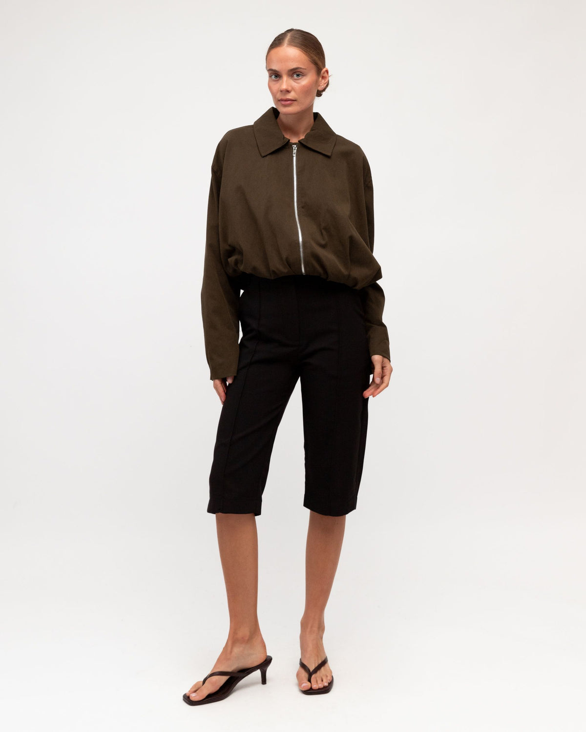 WHITE CLOSET / DAILY BOMBER / CHOCOLATE / TF11884
