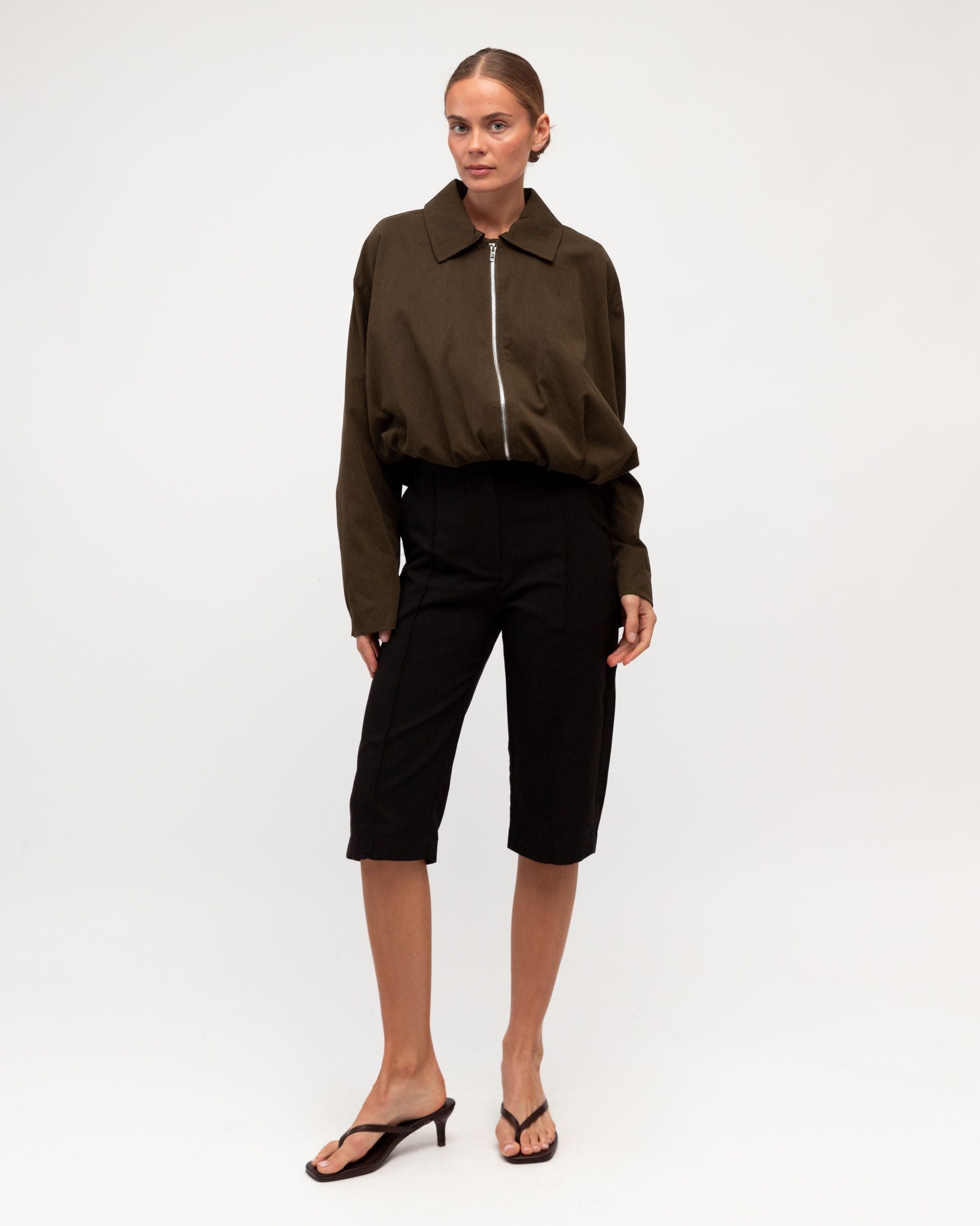 WHITE CLOSET / DAILY BOMBER / CHOCOLATE / TF11884