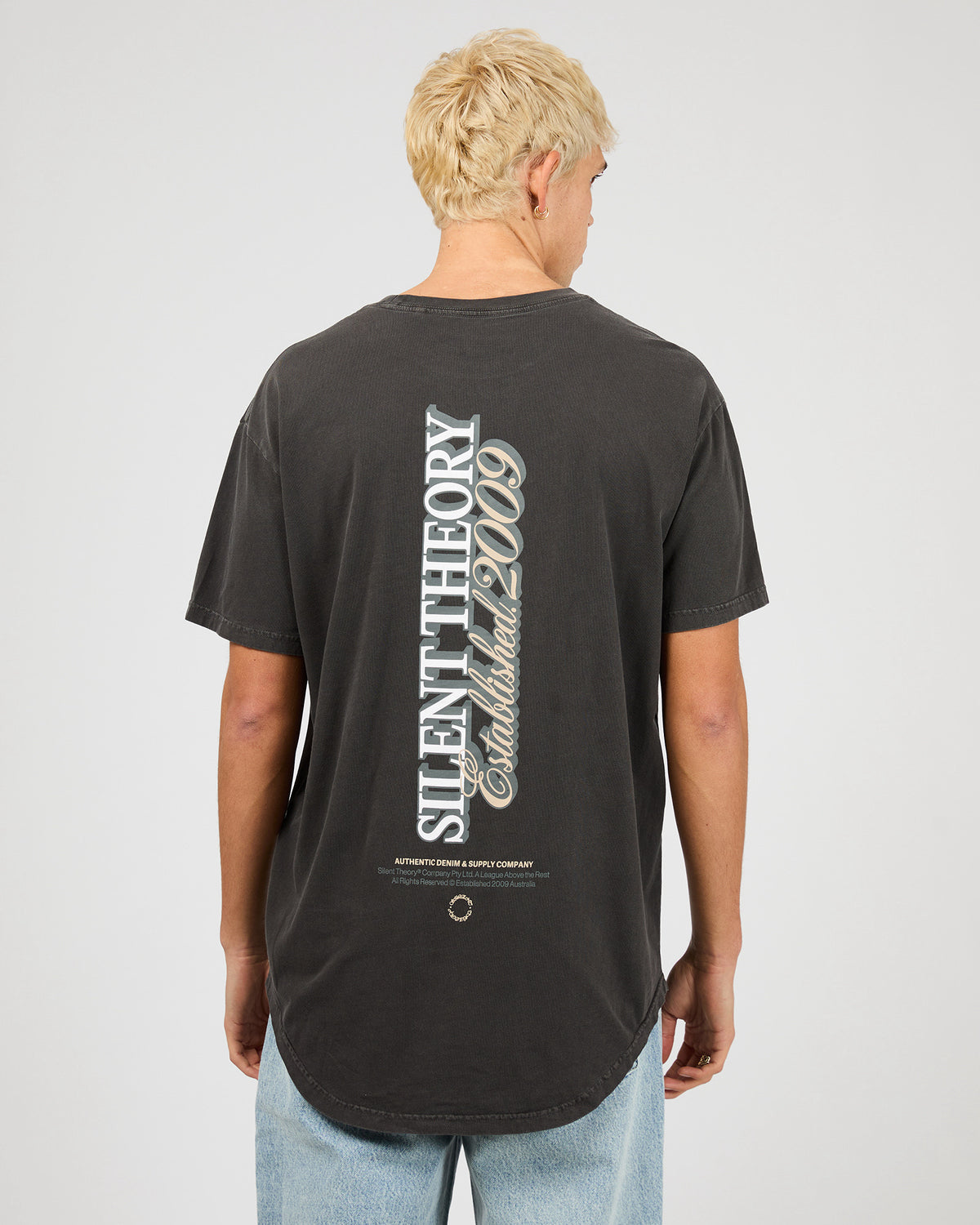 SILENT THEORY / FORMATION SCOOP TEE / 4076046.COAL