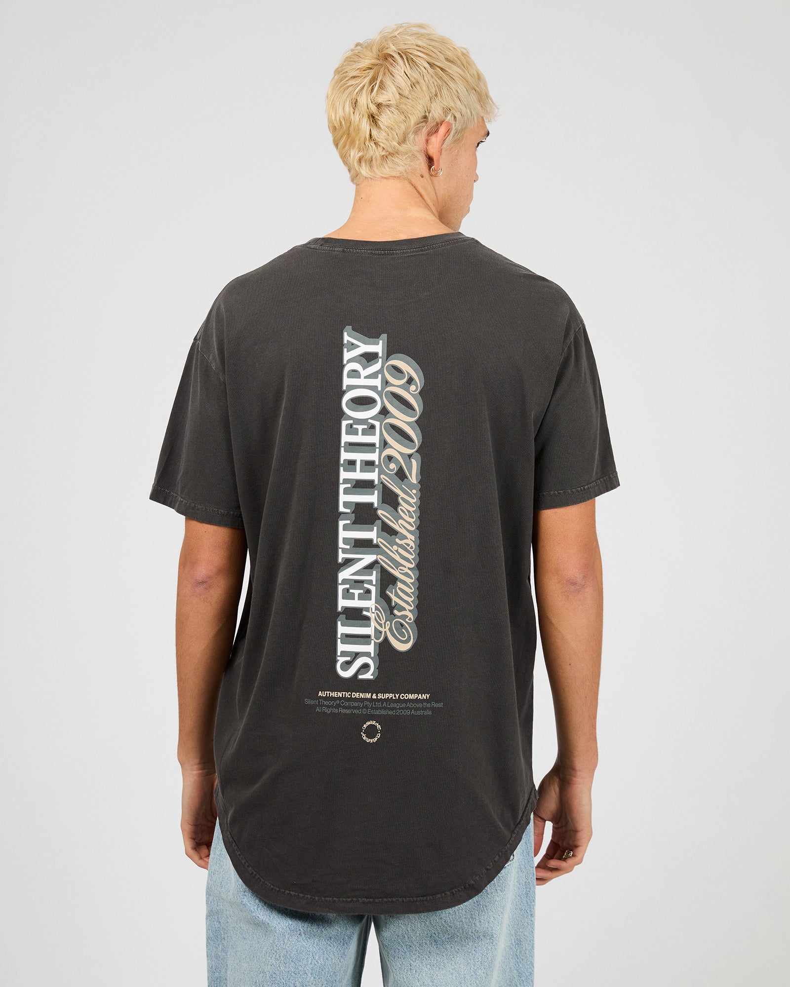 SILENT THEORY / FORMATION SCOOP TEE / 4076046.COAL