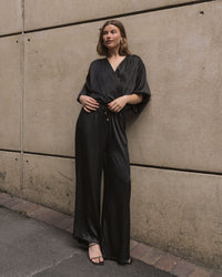 WHITE CLOSET / HERA CROSSOVER TOP / BLACK / TF7205-100