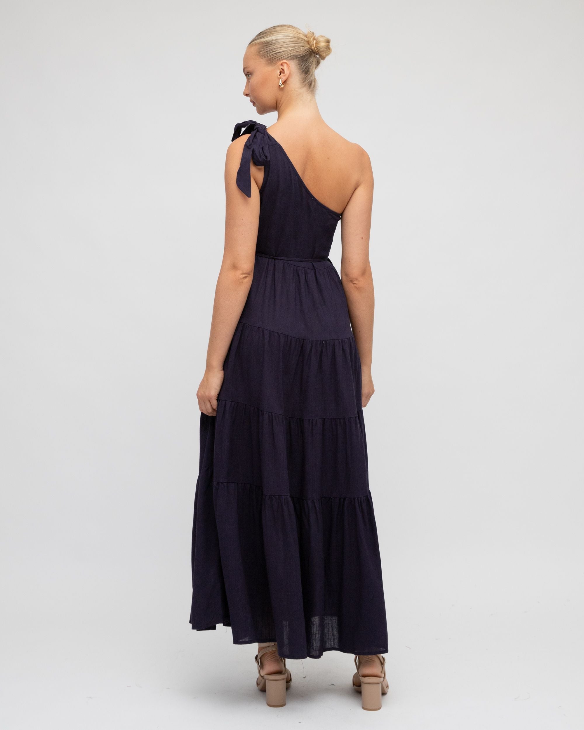 LINEN LUX / ELLESMERE ONE SHOULDER DRESS / NAVY