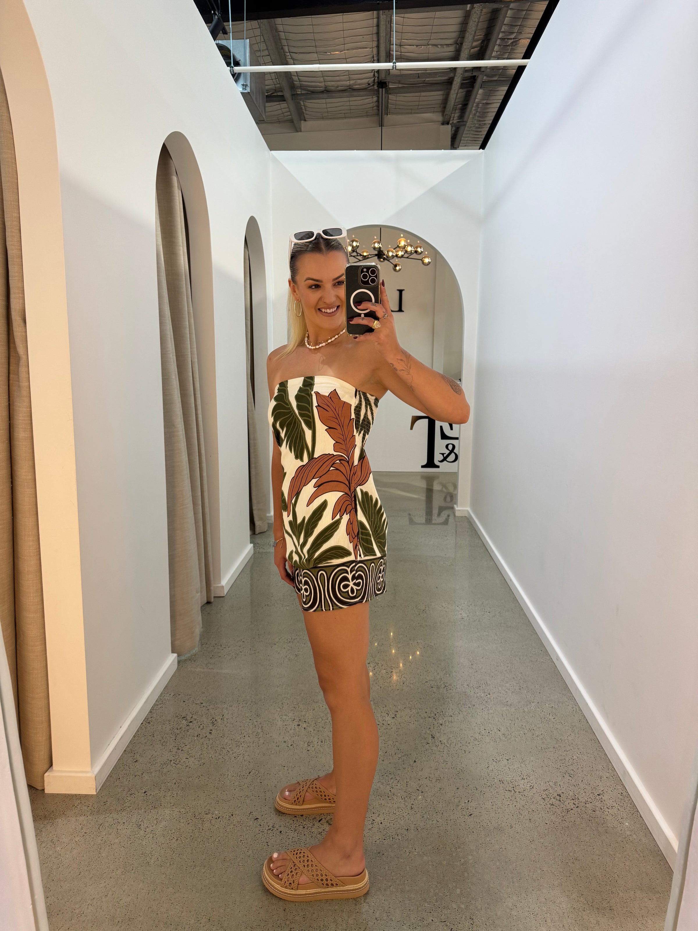 BY FRANKIE / GREEN PALM SHORTS / 503-6
