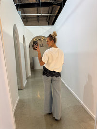 BY FRANKIE / WHITE ASSYM BLACK LACE TRIM TEE / 202602