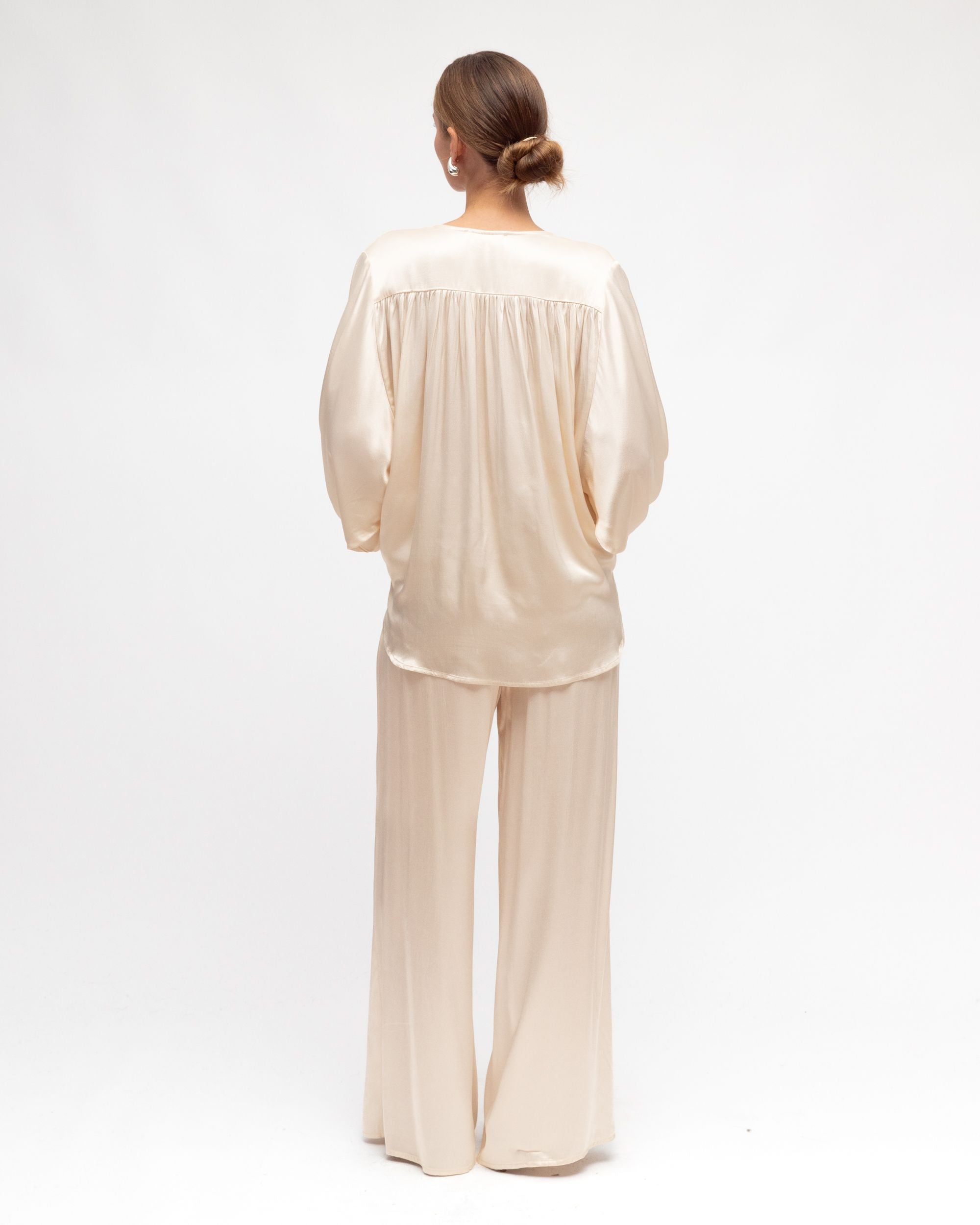WHITE CLOSET / HERA DRAPE TOP / CREAM / TF7205-100