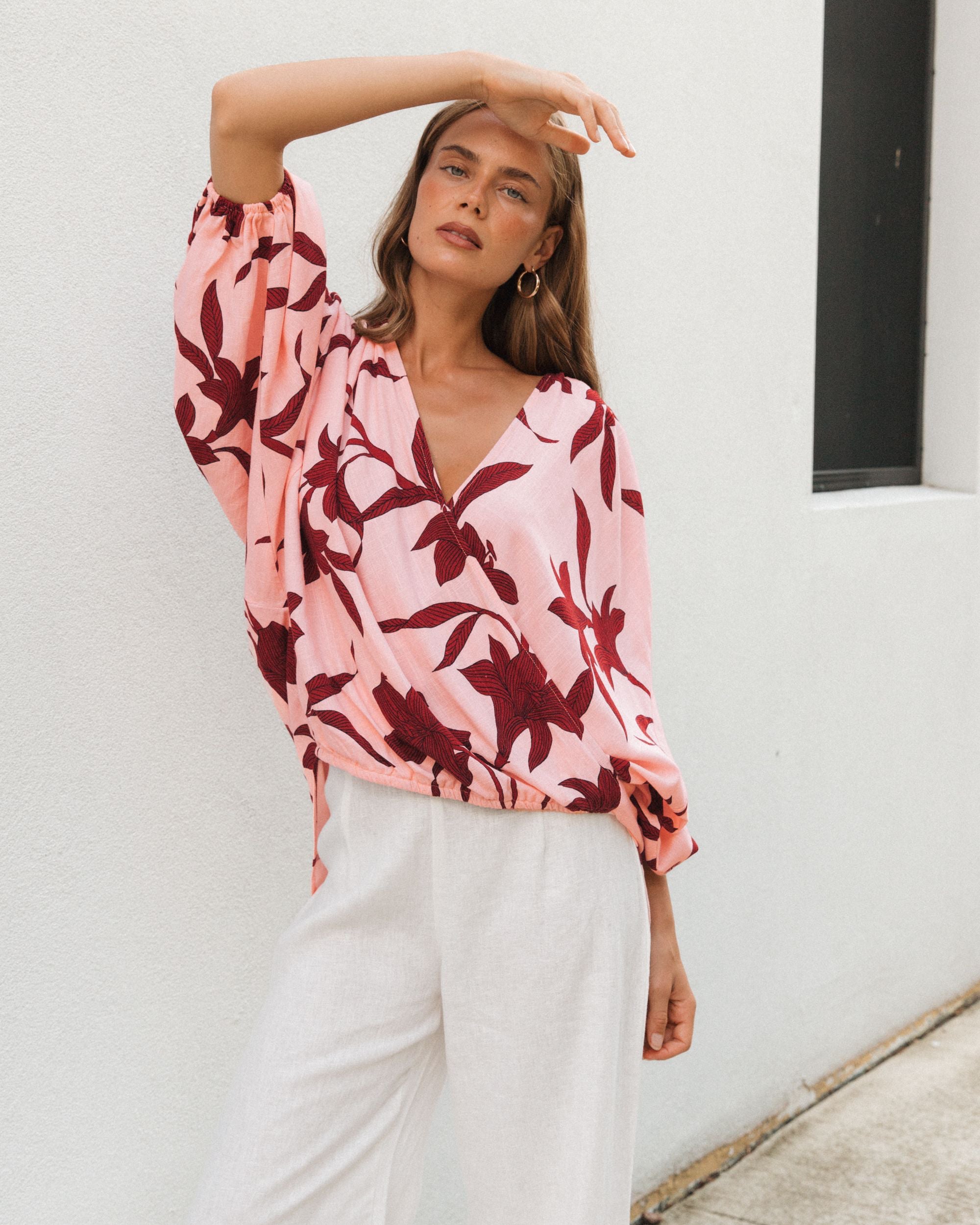 WHITE CLOSET / CLOE DRAPE TOP / TFE7205-103