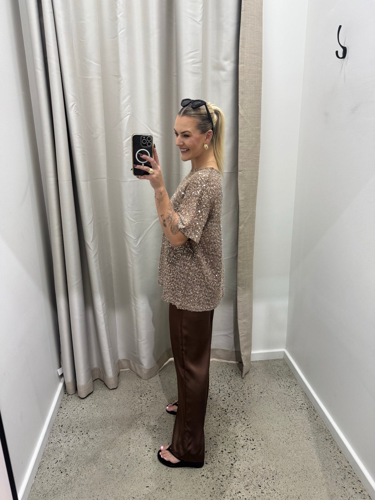 BY FRANKIE / BROWN SEQUINS TOP / 985-1