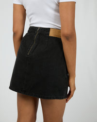 ALL ABOUT EVE / BECCA DENIM SKIRT / BLACK