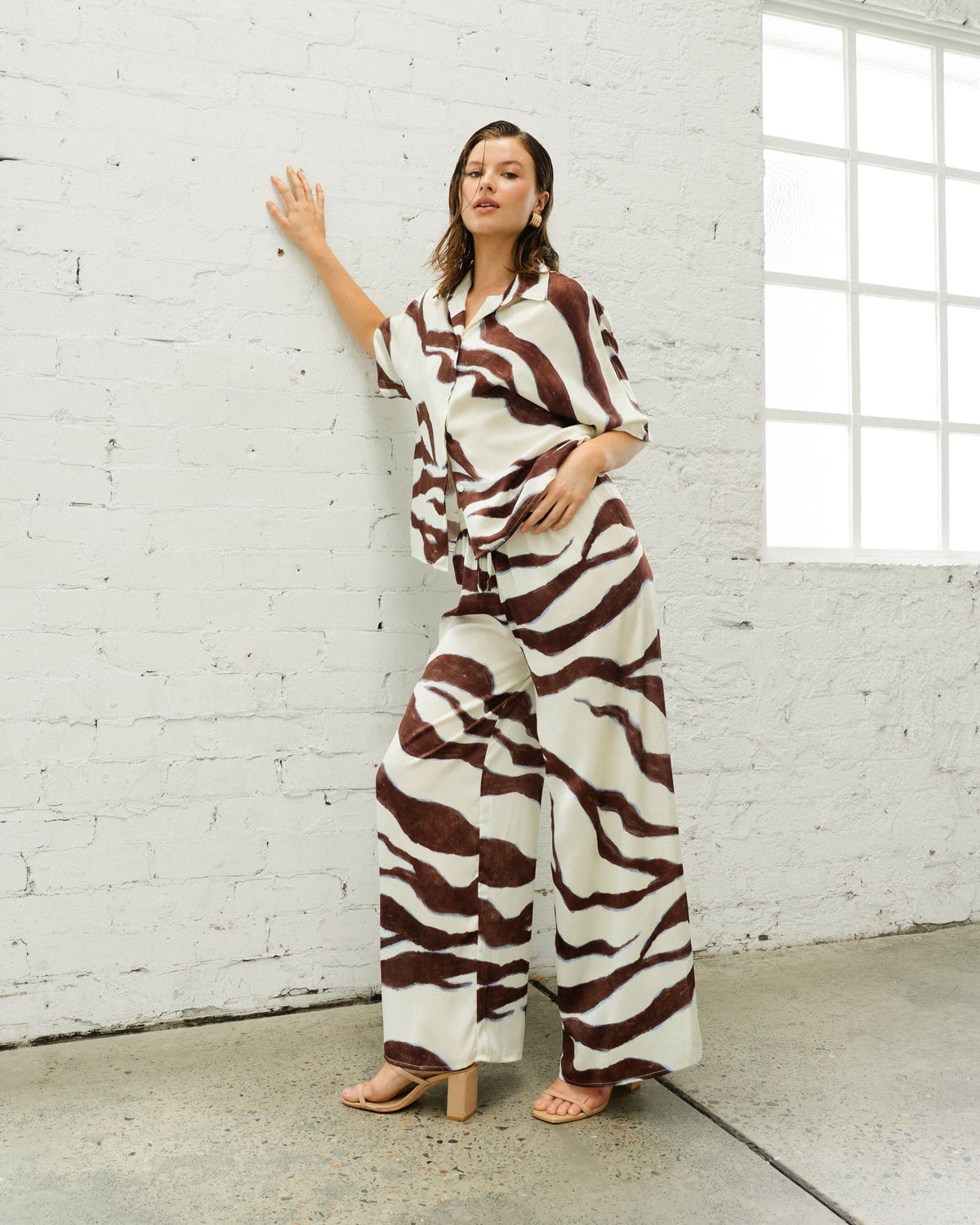 WHITE CLOSET / ZEBRA PANT / TFE11657
