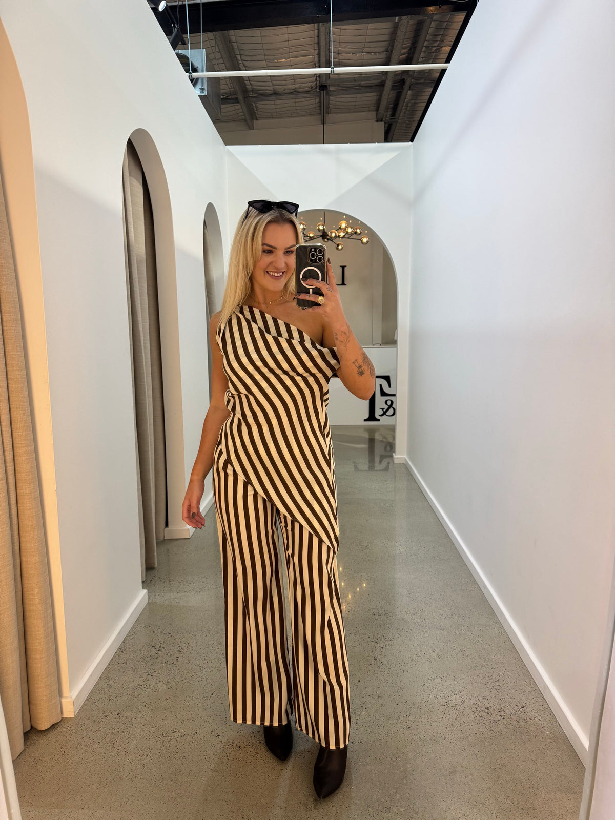 BY FRANKIE / CHOC STRIPPED OFF SHOULDER / 180-17
