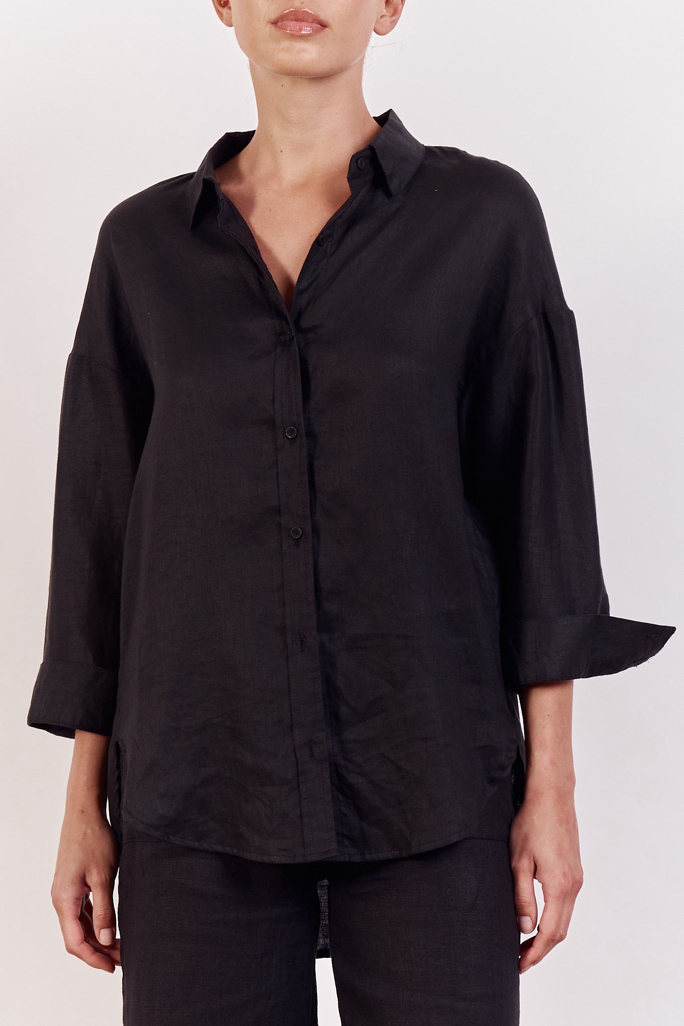 LITTLE LIES / BOYFRIEND SHIRT / BLK / R19121611