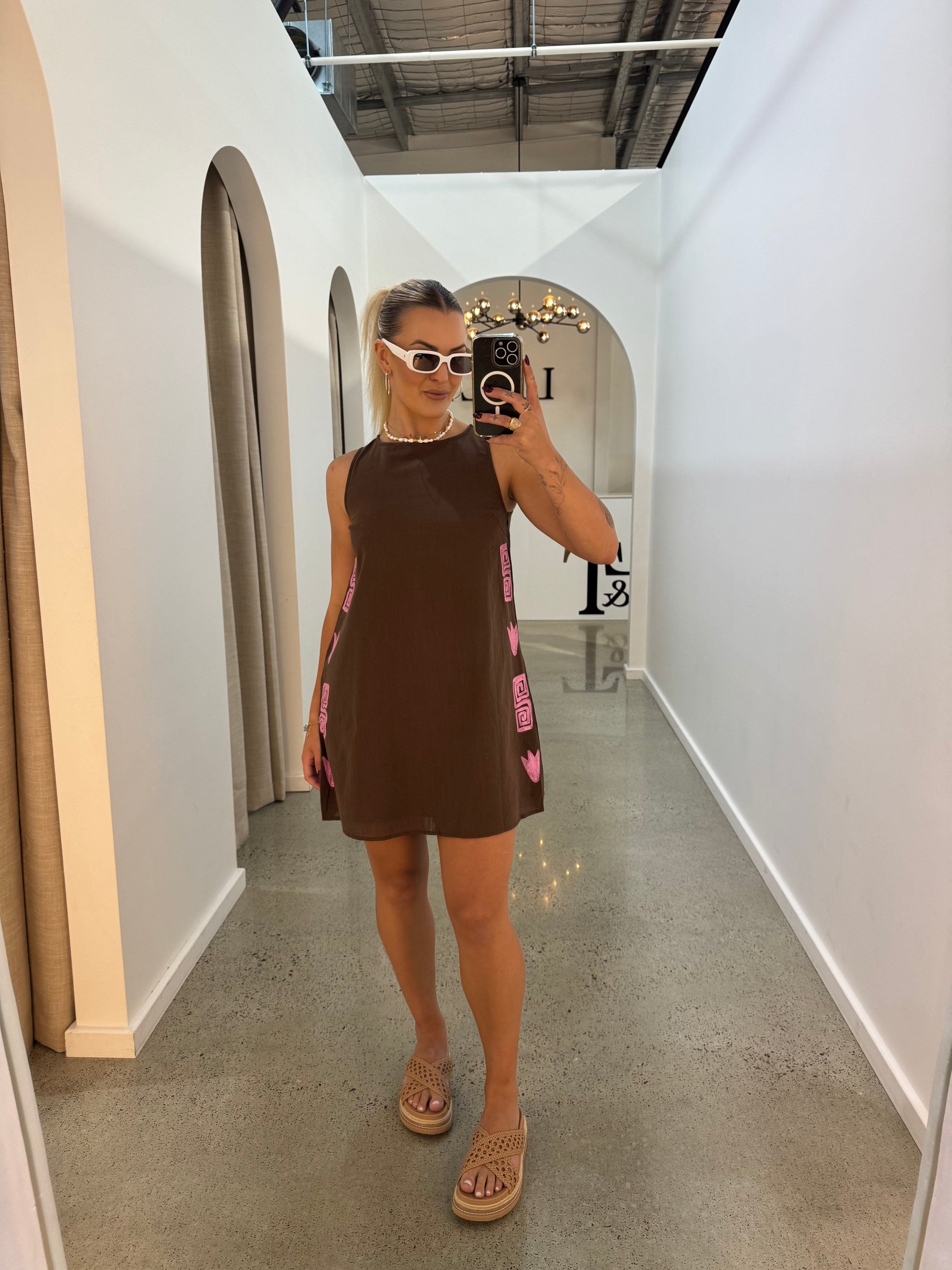 BY FRANKIE / CHOC SIDE PANEL SHIFT DRESS / 144-10