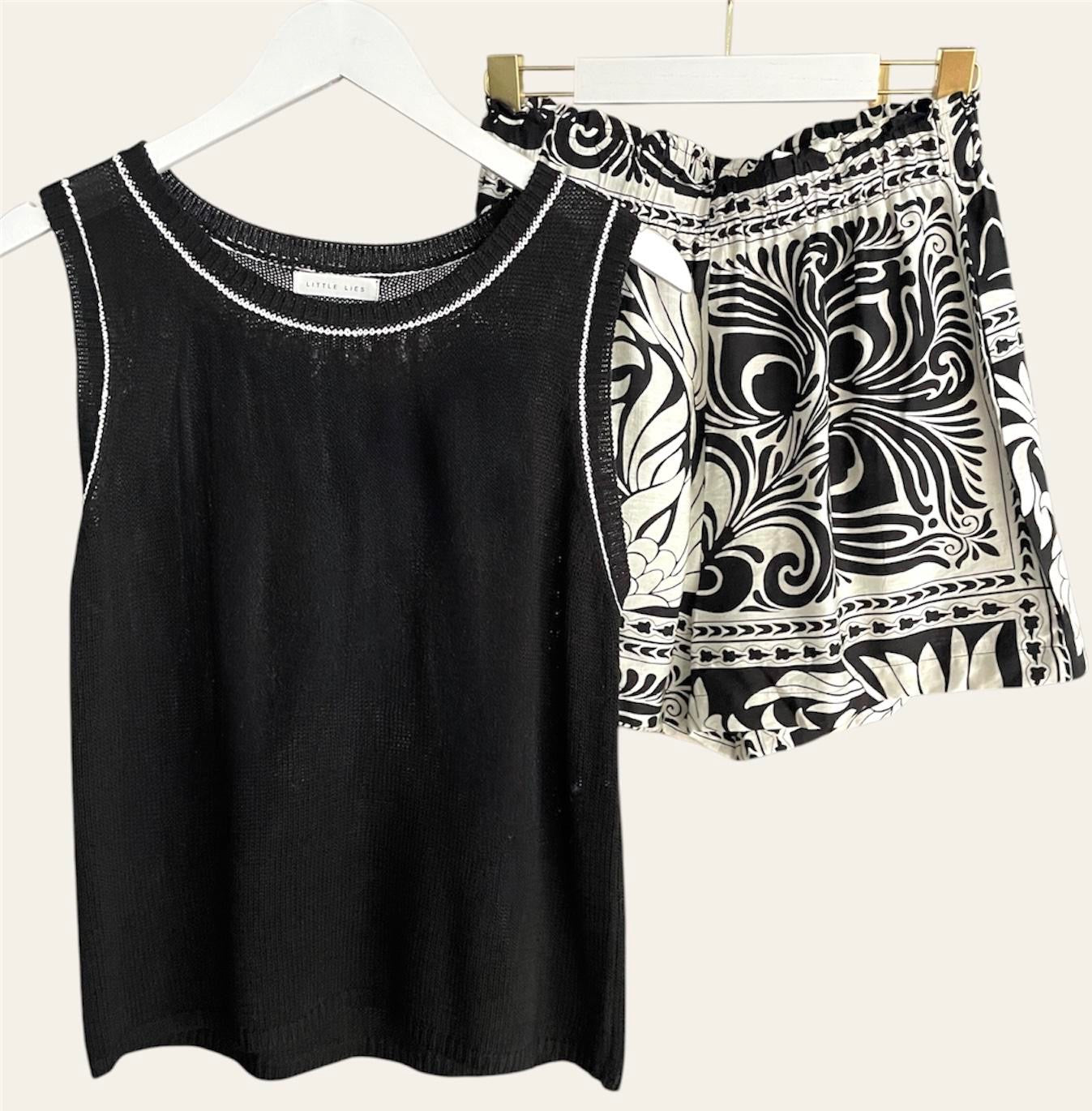 LITTLE LIES / PHOEBE SHORTS