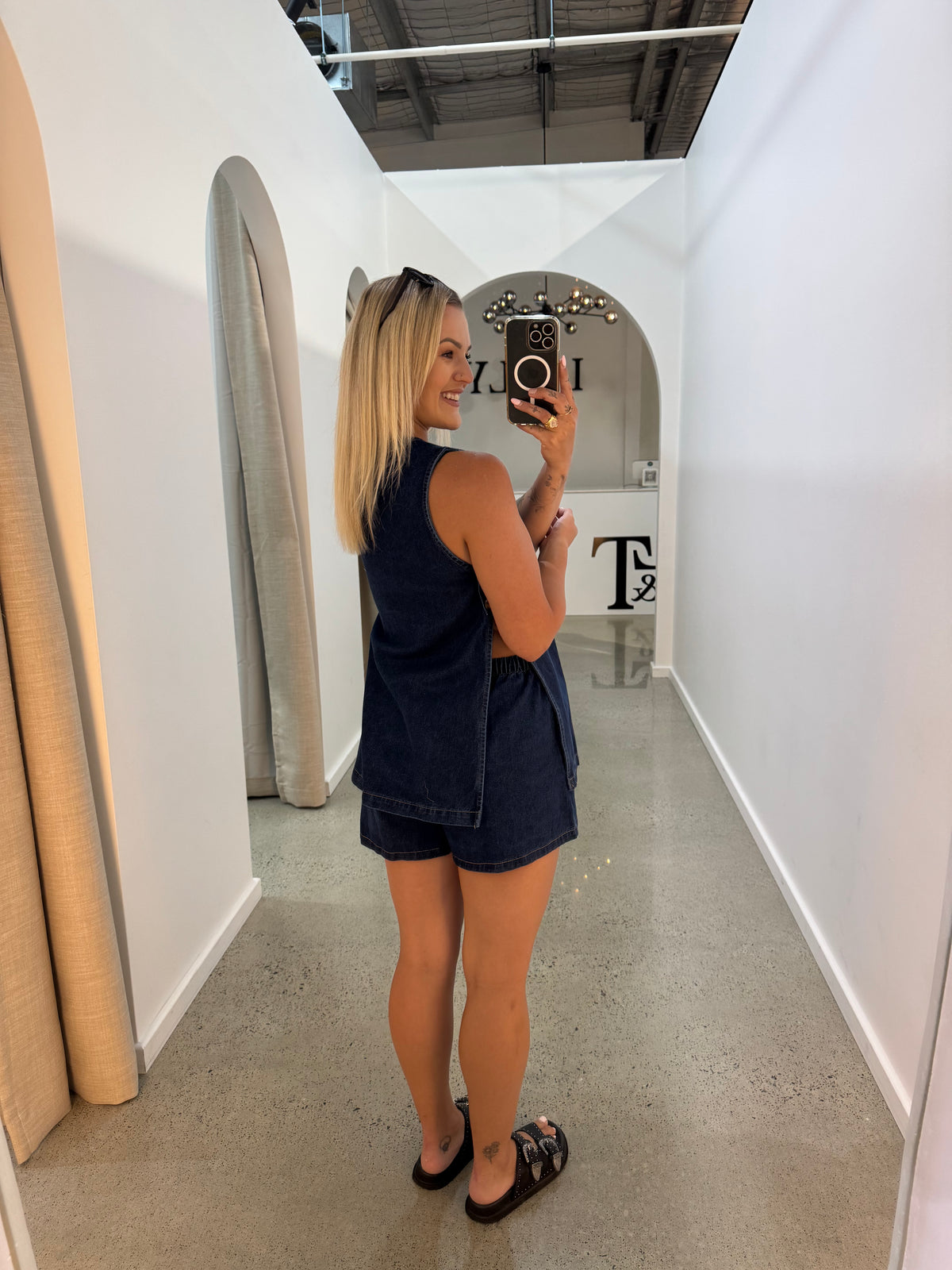 BY FRANKIE / DARK DENIM PANEL TOP / 66-1