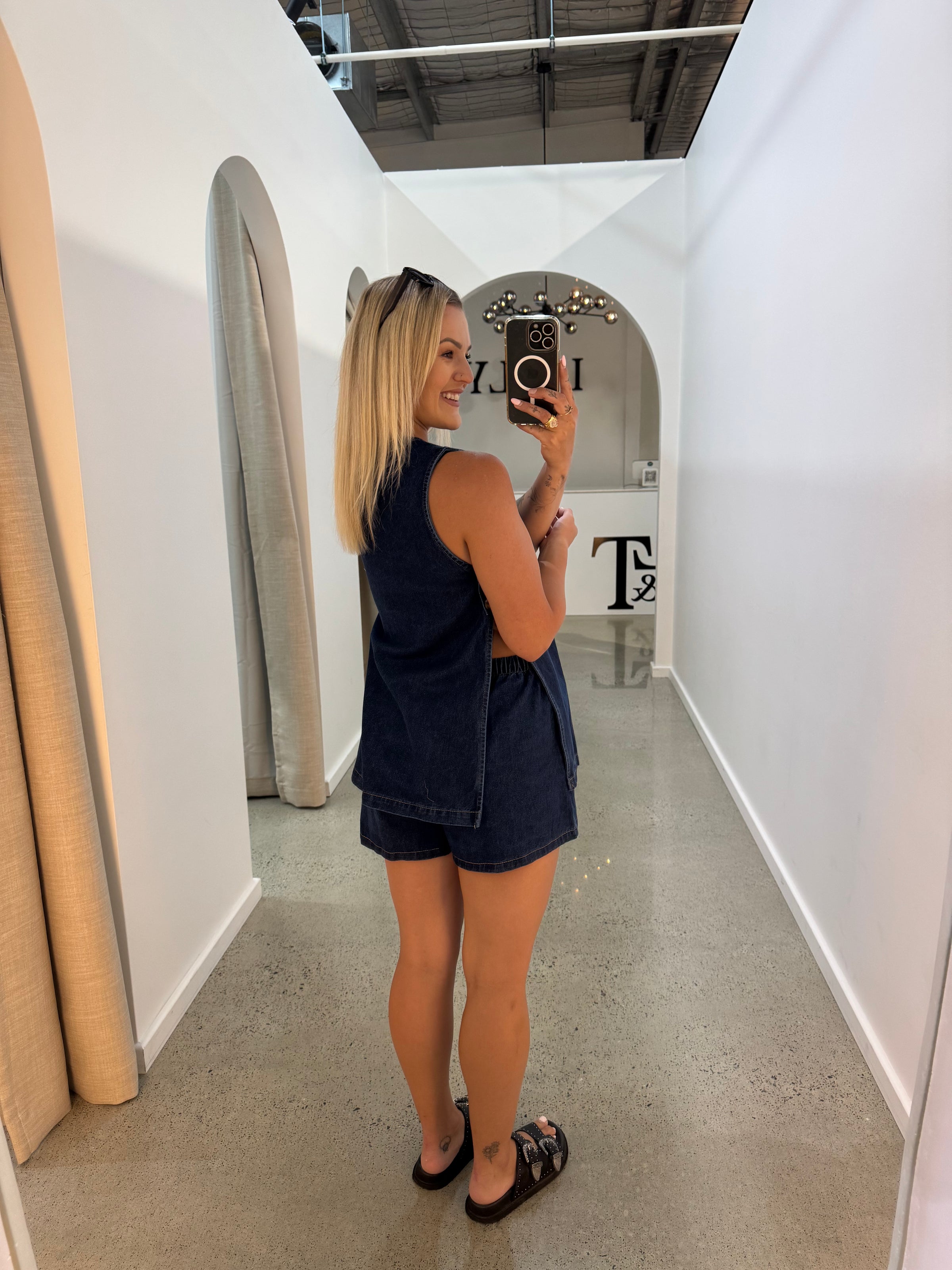 BY FRANKIE / DARK DENIM PANEL TOP / 66-1