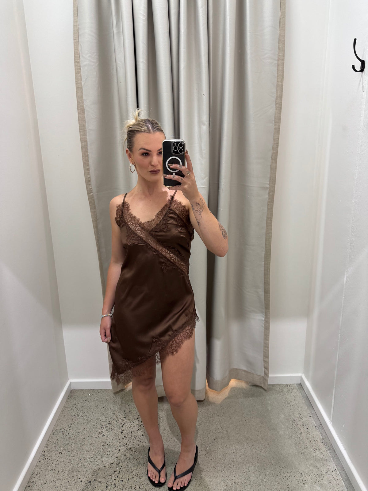 BY FRANKIE / CHOCOLATE LACE DRESS / 730-1