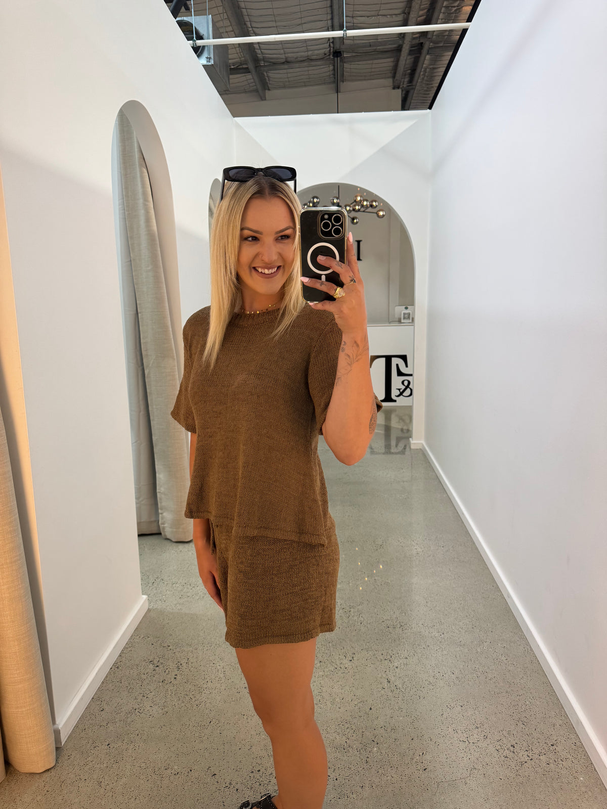 BY FRANKIE / CHOCOLATE KNIT SHORTS / 2588