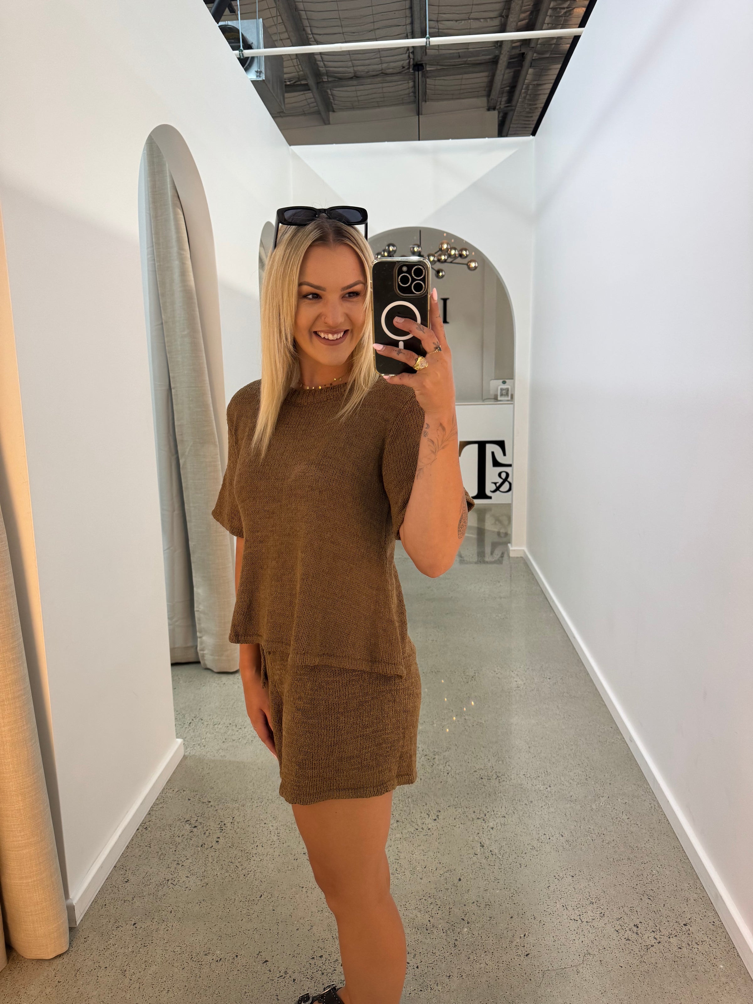 BY FRANKIE / CHOCOLATE KNIT SHORTS / 2588