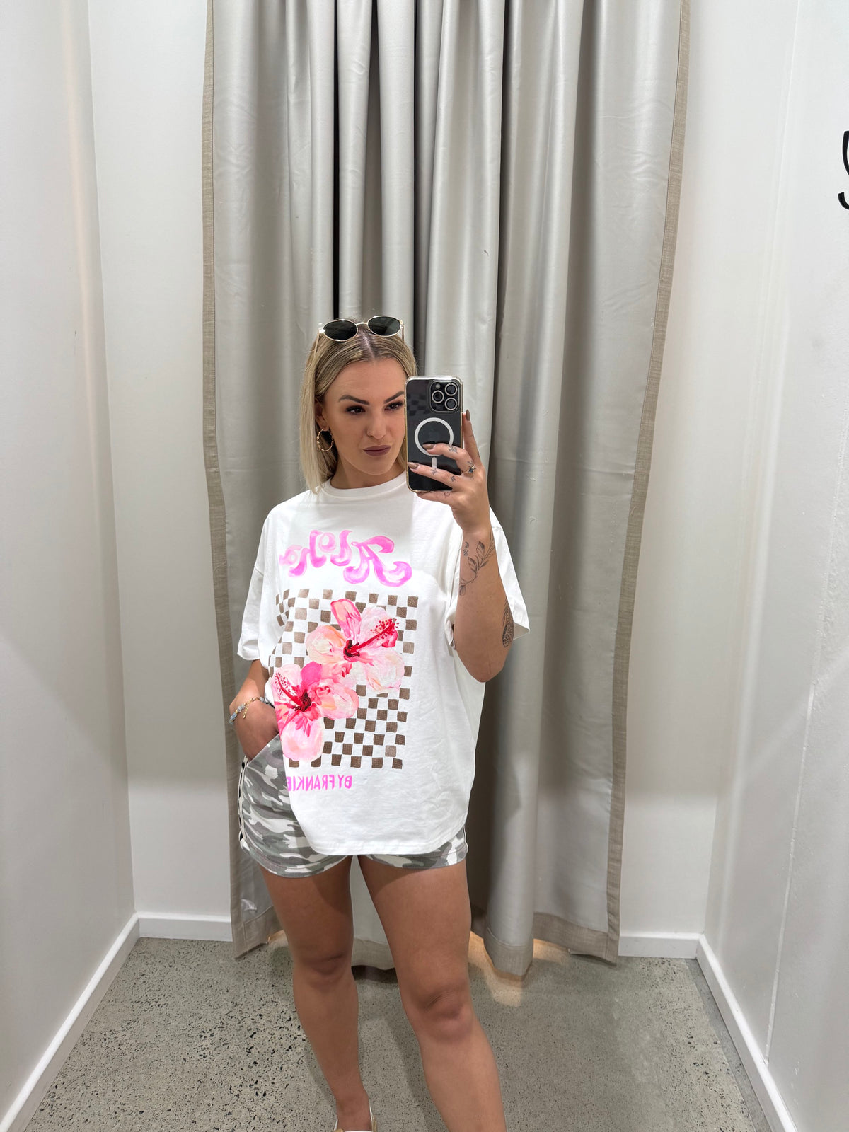 BY FRANKIE / ARMY BLACK HEART SHORTS / 734-6