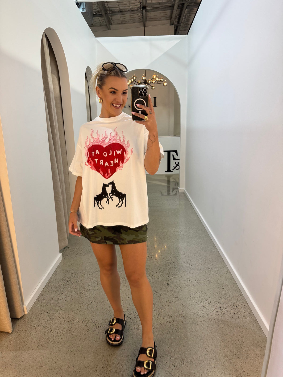 BY FRANKIE / WILD AT HEART TEE / WHITE / 610-33
