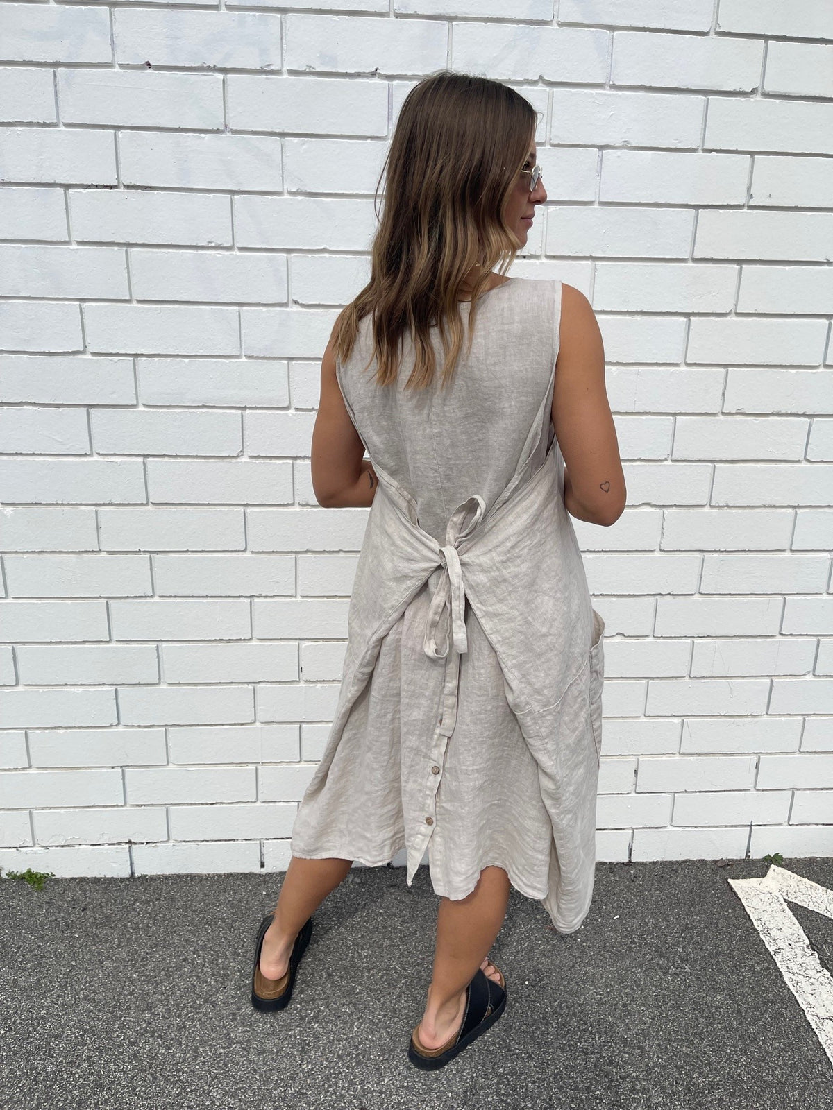 WAF ITALIAN LINEN DRESS / OATMEAL