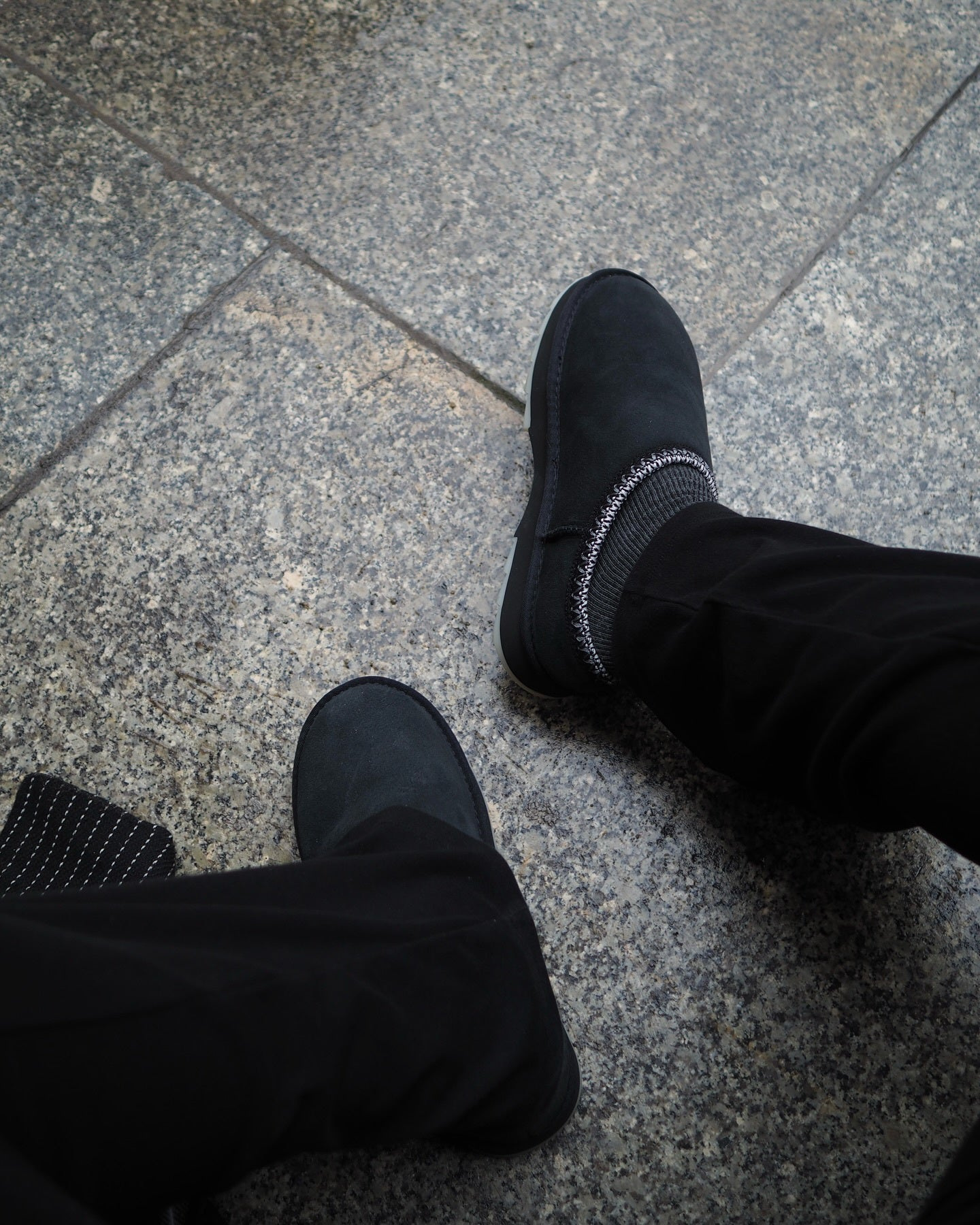 EMU / SHARKY SCUFF / BLACK