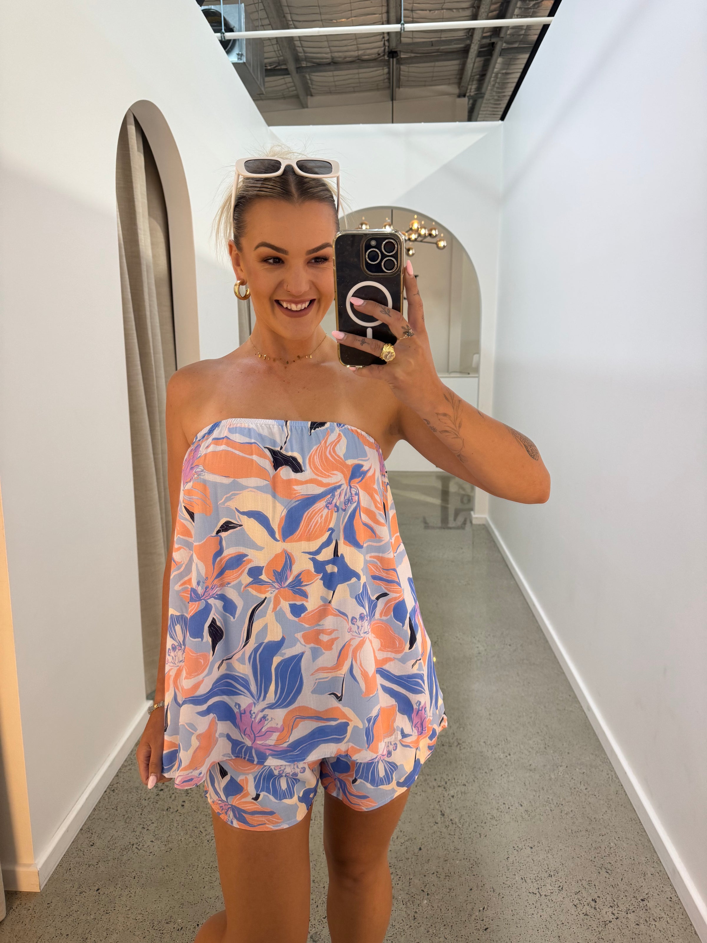 BY FRANKIE / FLORAL STRAPLESS SHORTS / 739-16