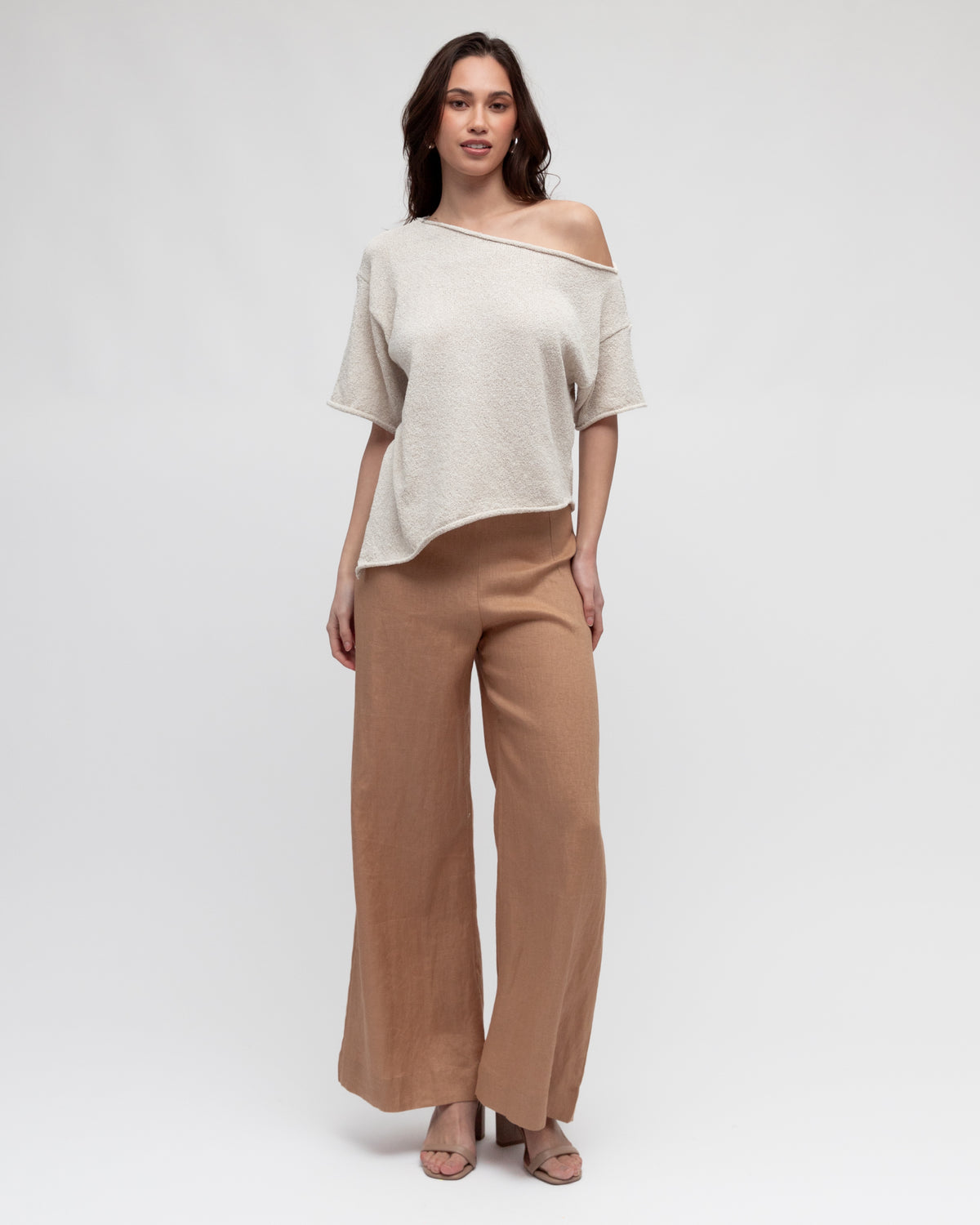 WHITE CLOSET / ASY BOUCLE KNIT TOP / OATMEAL / TF10964