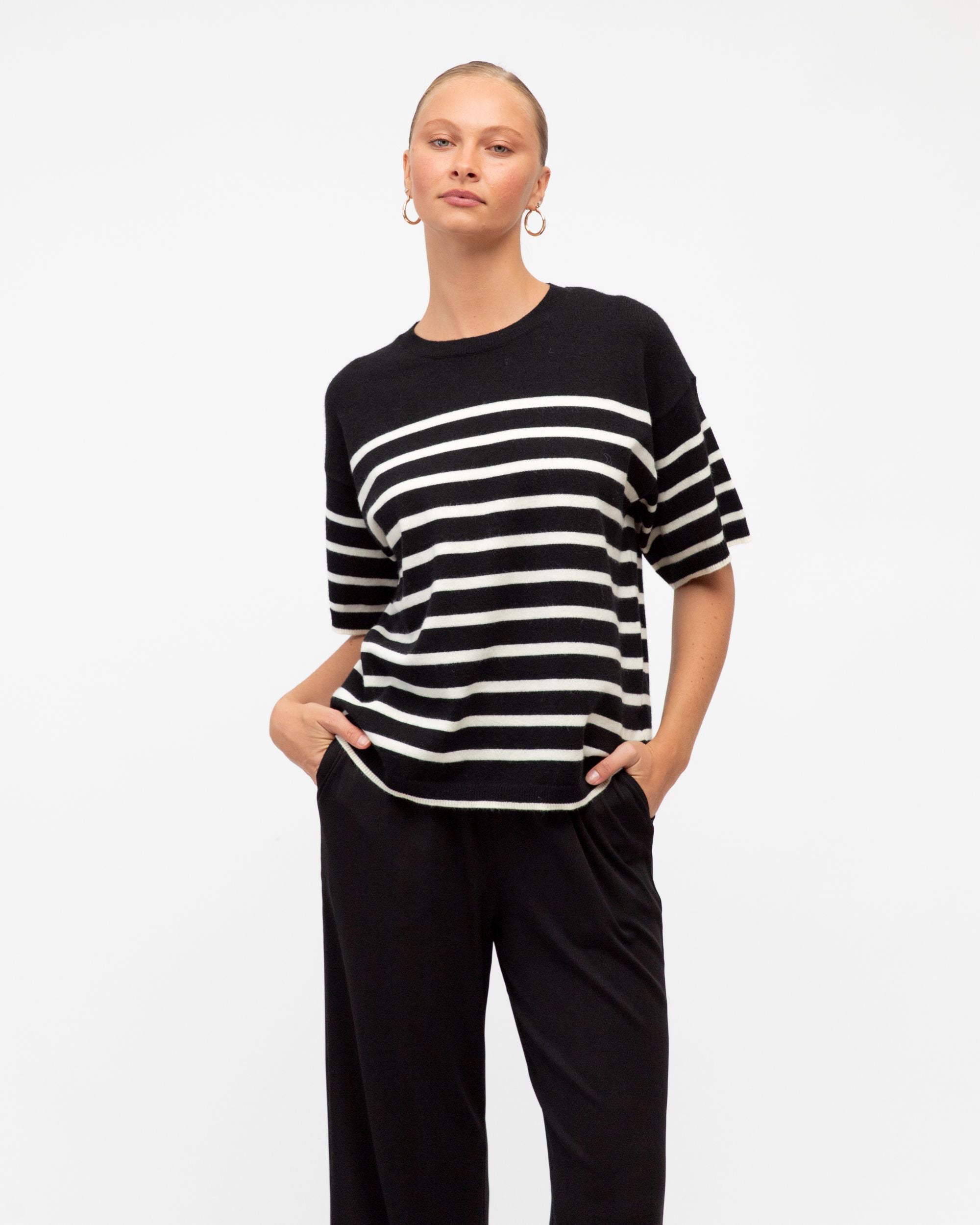 WHITE CLOSET / SADIE KNIT BLACK WHITE STRIPE / TF11677