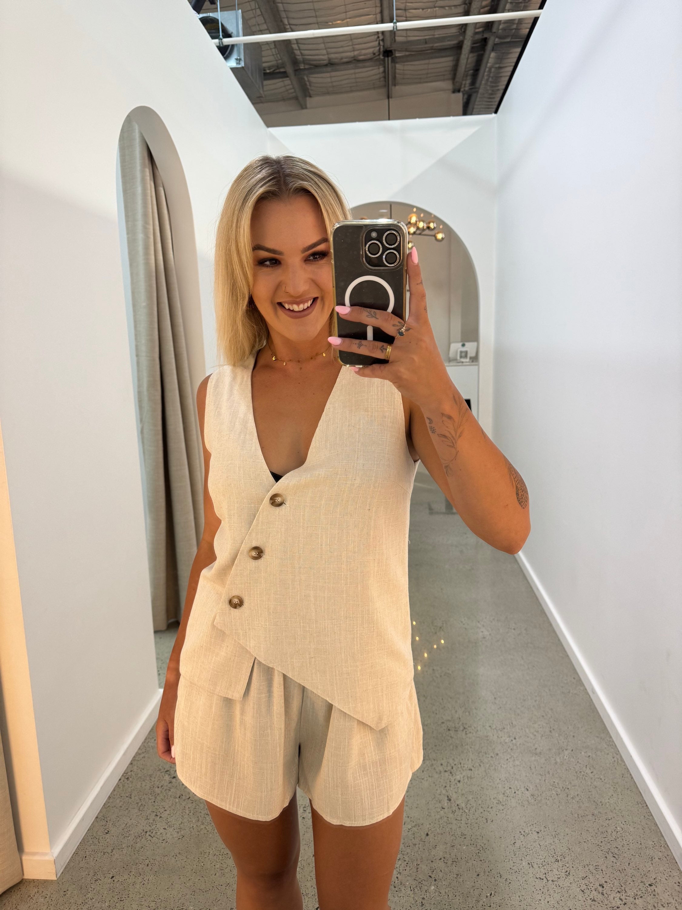 BY FRANKIE / ASY OATMEAL VEST / 53-5