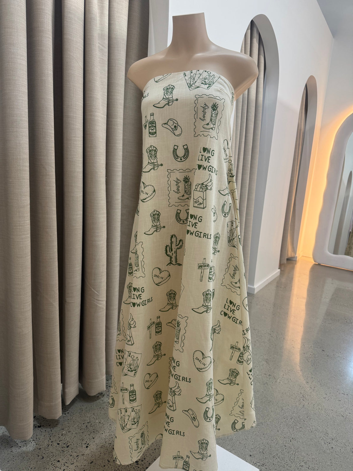 BY FRANKIE / LONG LIVE THE COWGIRL MAXI DRESS /930-40