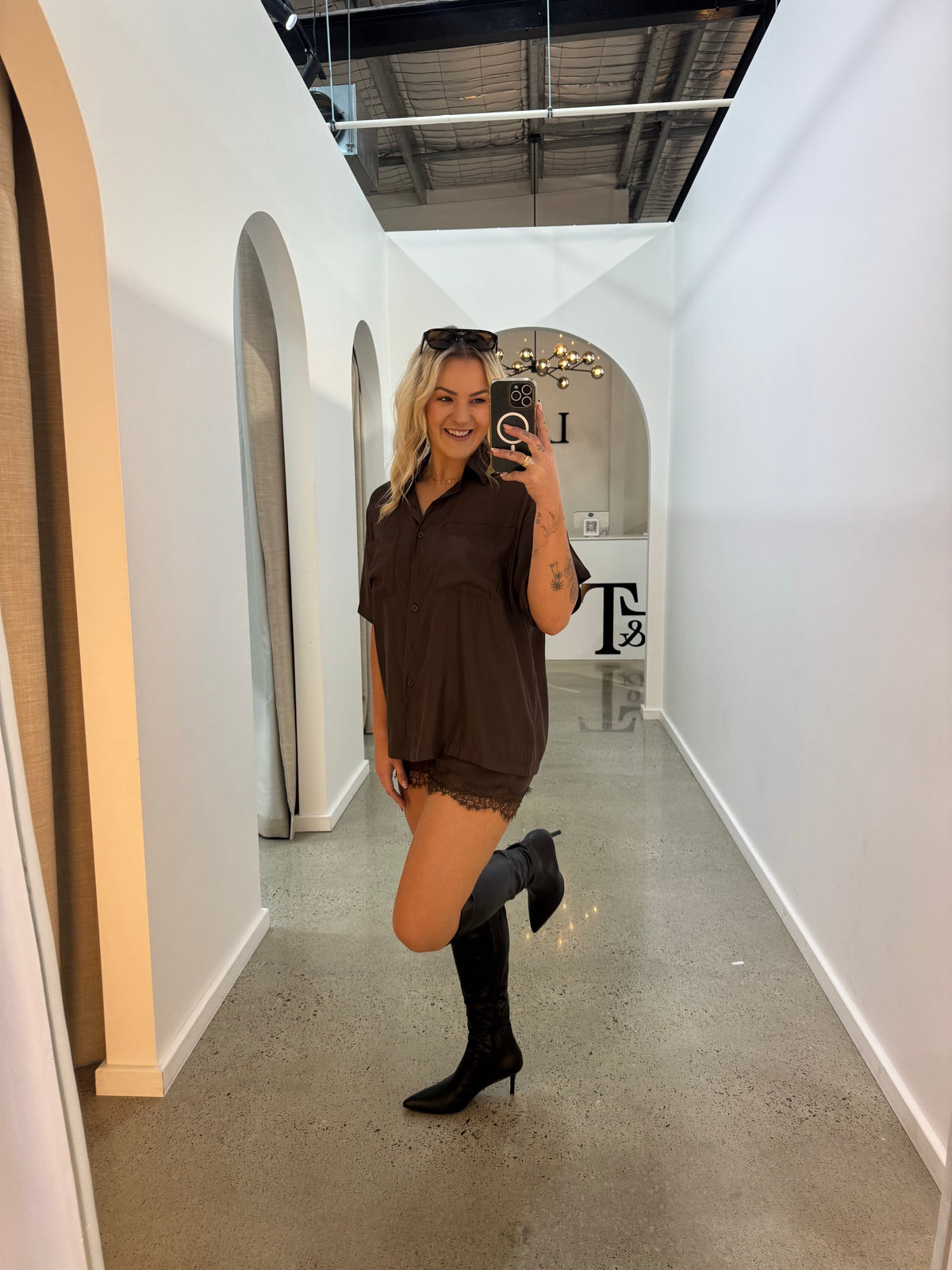 BY FRANKIE / CHOCOLATE CUPRO SHIRT / 558-3