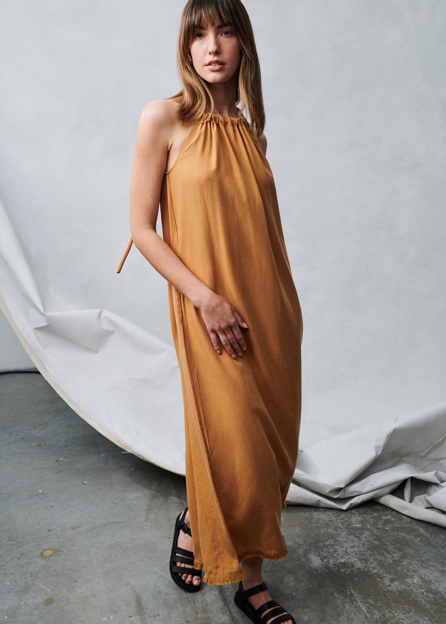 LITTLE LIES / COFFEE DRESS / R23101305
